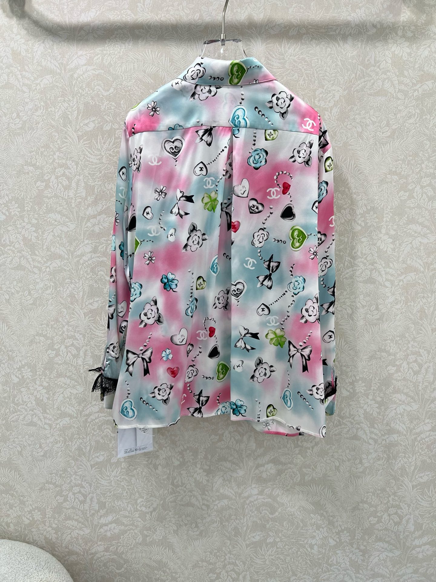 🔥🔥Chan*l 25新款桑蚕丝珠宝印花衬衣 100%真丝面料 注意细节区分版本‼️ 翻领拼接蕾丝设计 