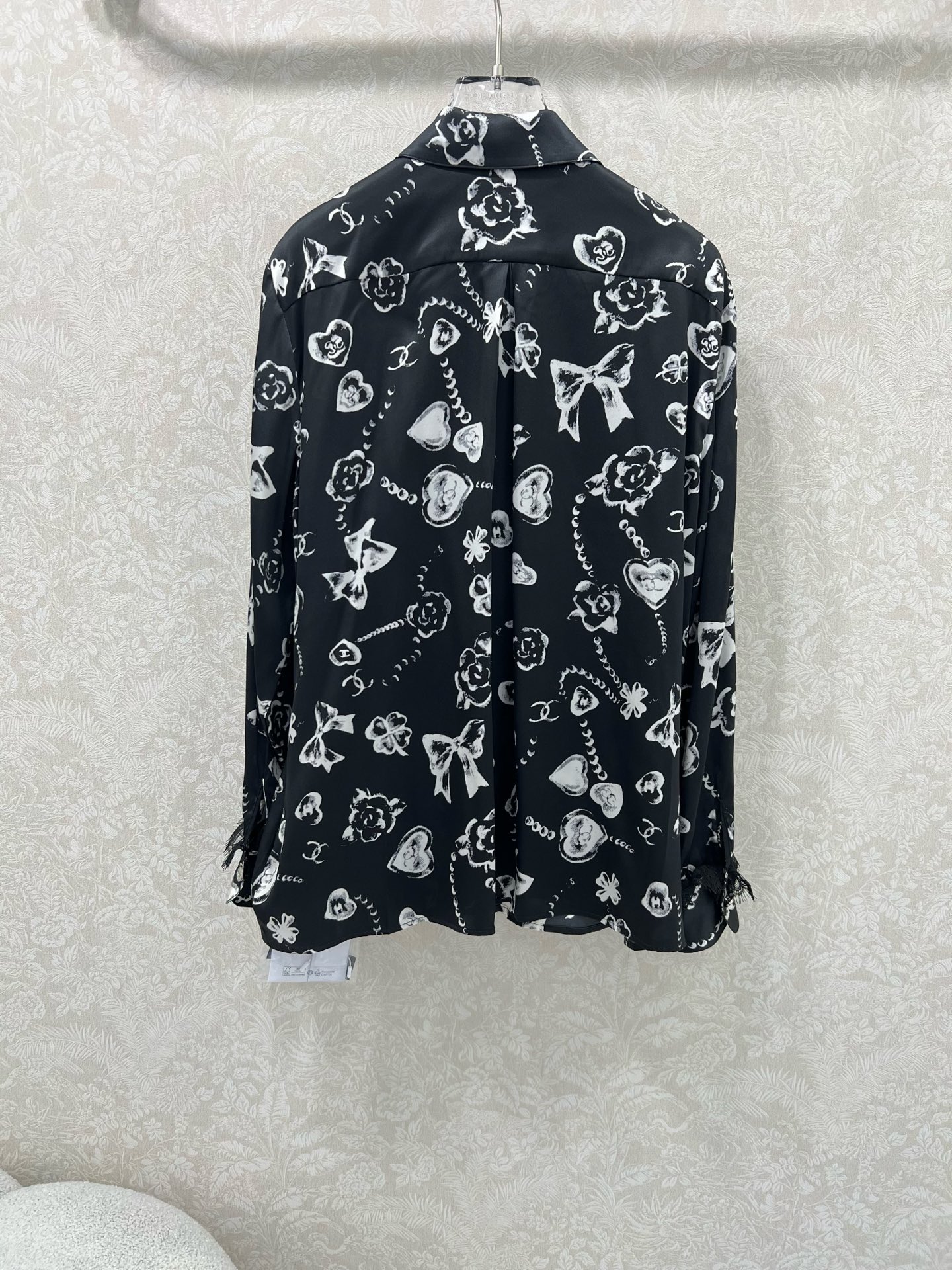 🔥🔥Chan*l 25新款桑蚕丝珠宝印花衬衣 100%真丝面料 注意细节区分版本‼️ 翻领拼接蕾丝设计 