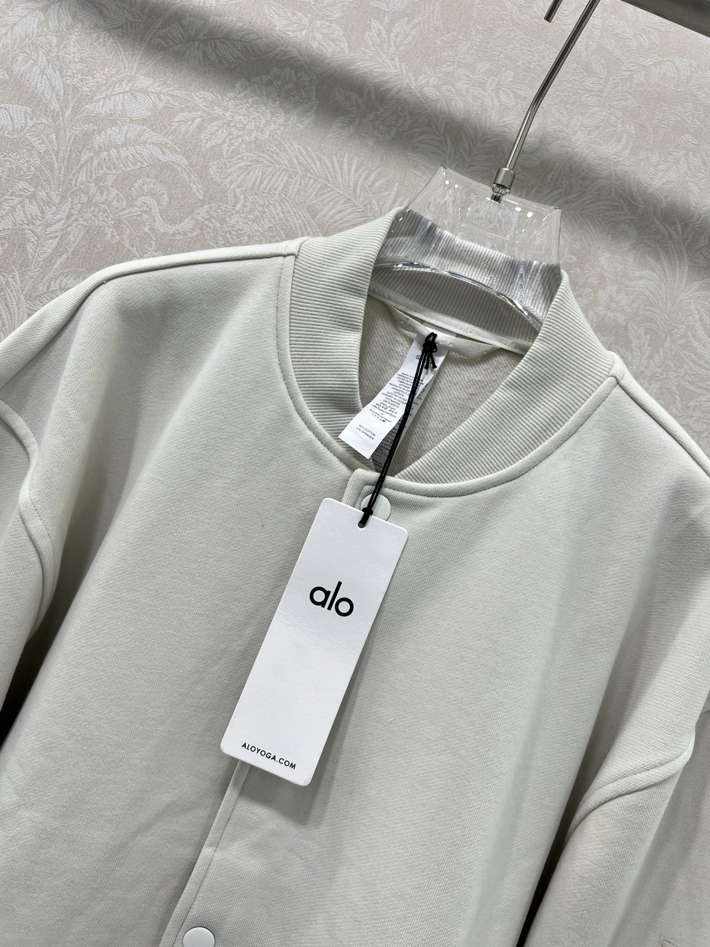 🔥🔥alo*25新款棒球⚾️外套 高克重面料挺度质感都在线 韩版宽松版型 袖臂alo反光logo 细节都