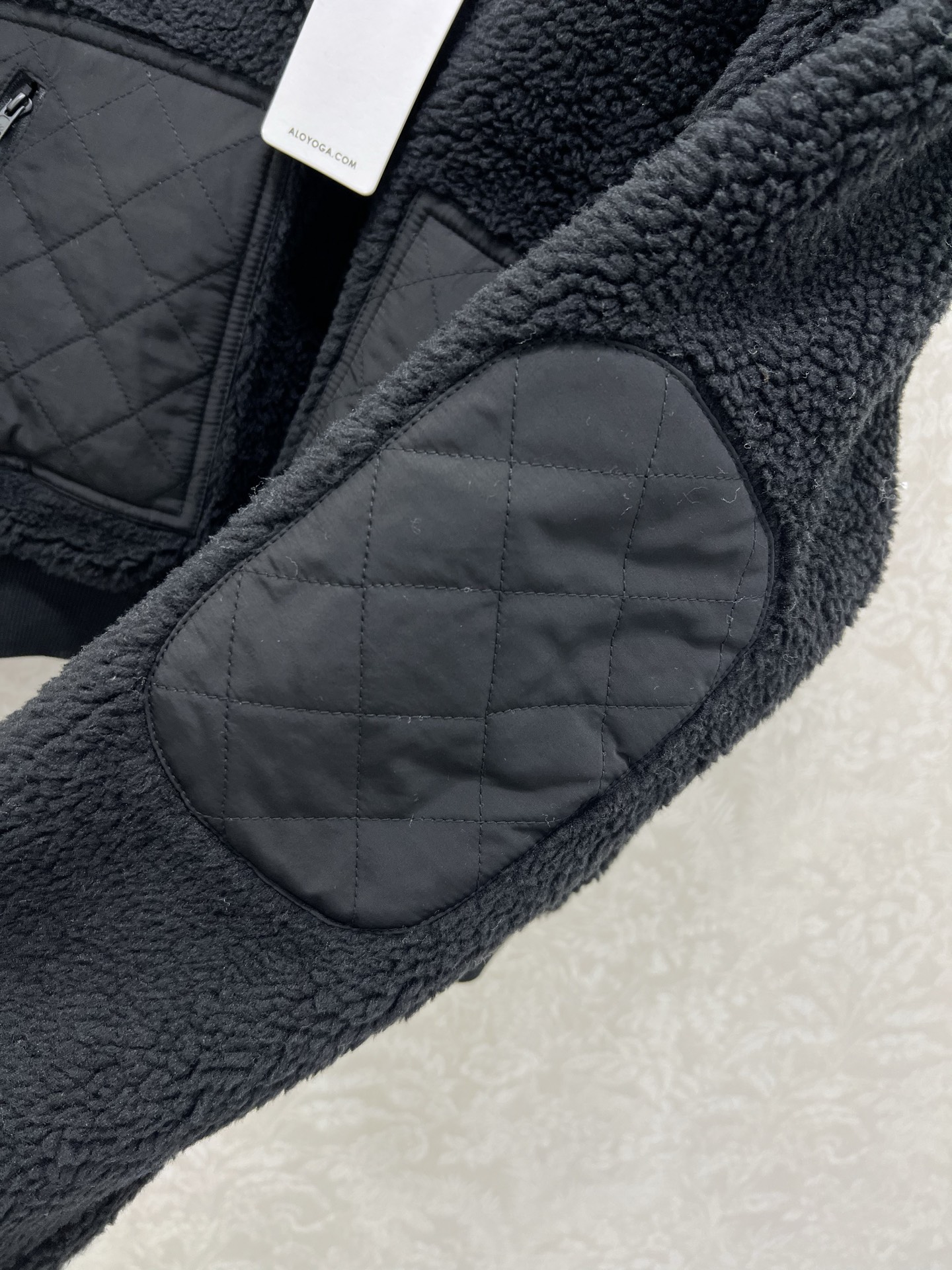 🔥🔥alo*25新款泰迪毛绒飞行外套 袖中口袋以及后背均以菱格夹棉拼接 韩版宽松版型 袖臂alo反光lo