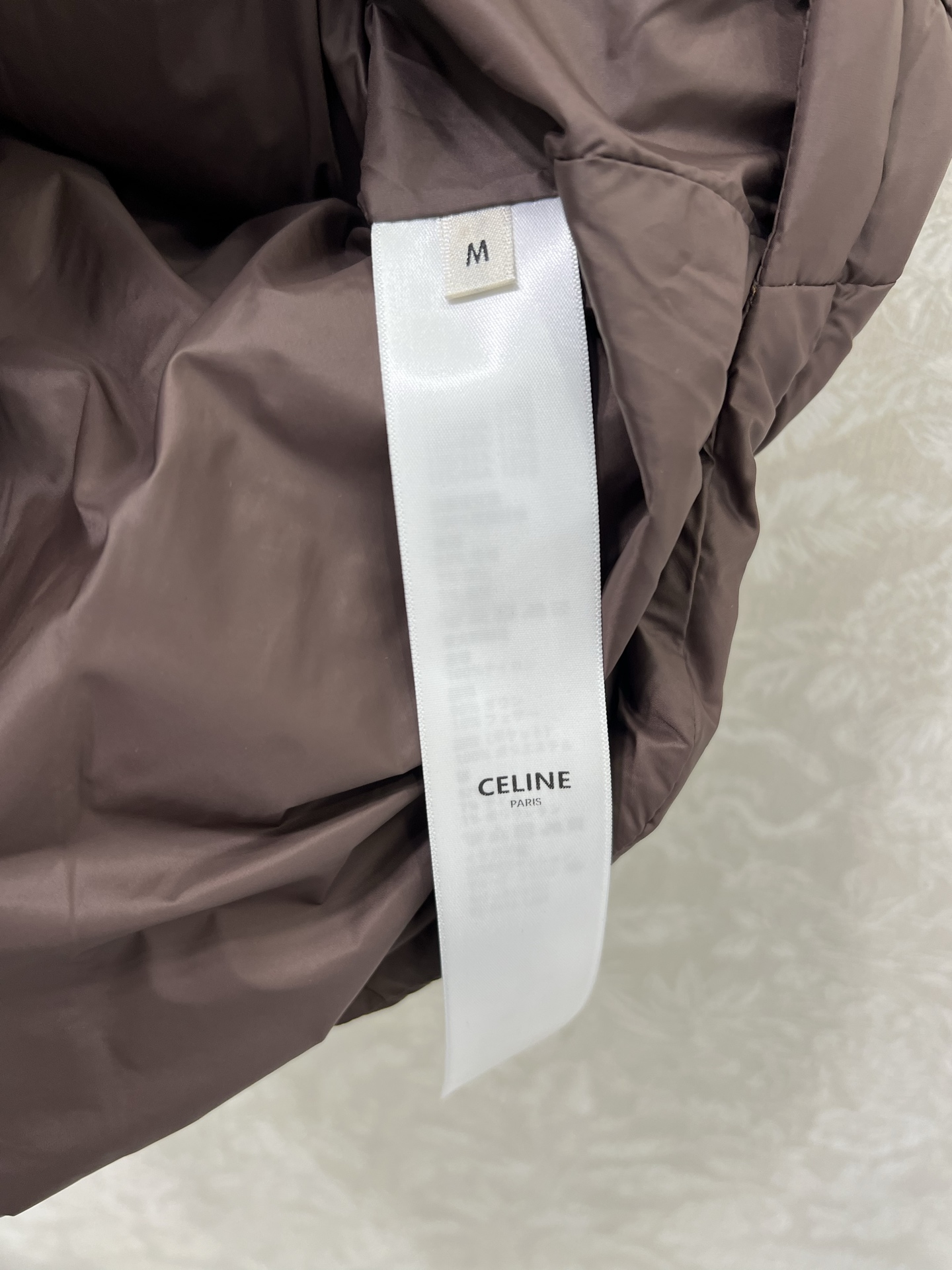 🔥🔥Celin* 25新款羽绒马甲 高定出品精美羊毛针织领口 胸前凯旋门logo刺绣 定制五金 面包卷羽