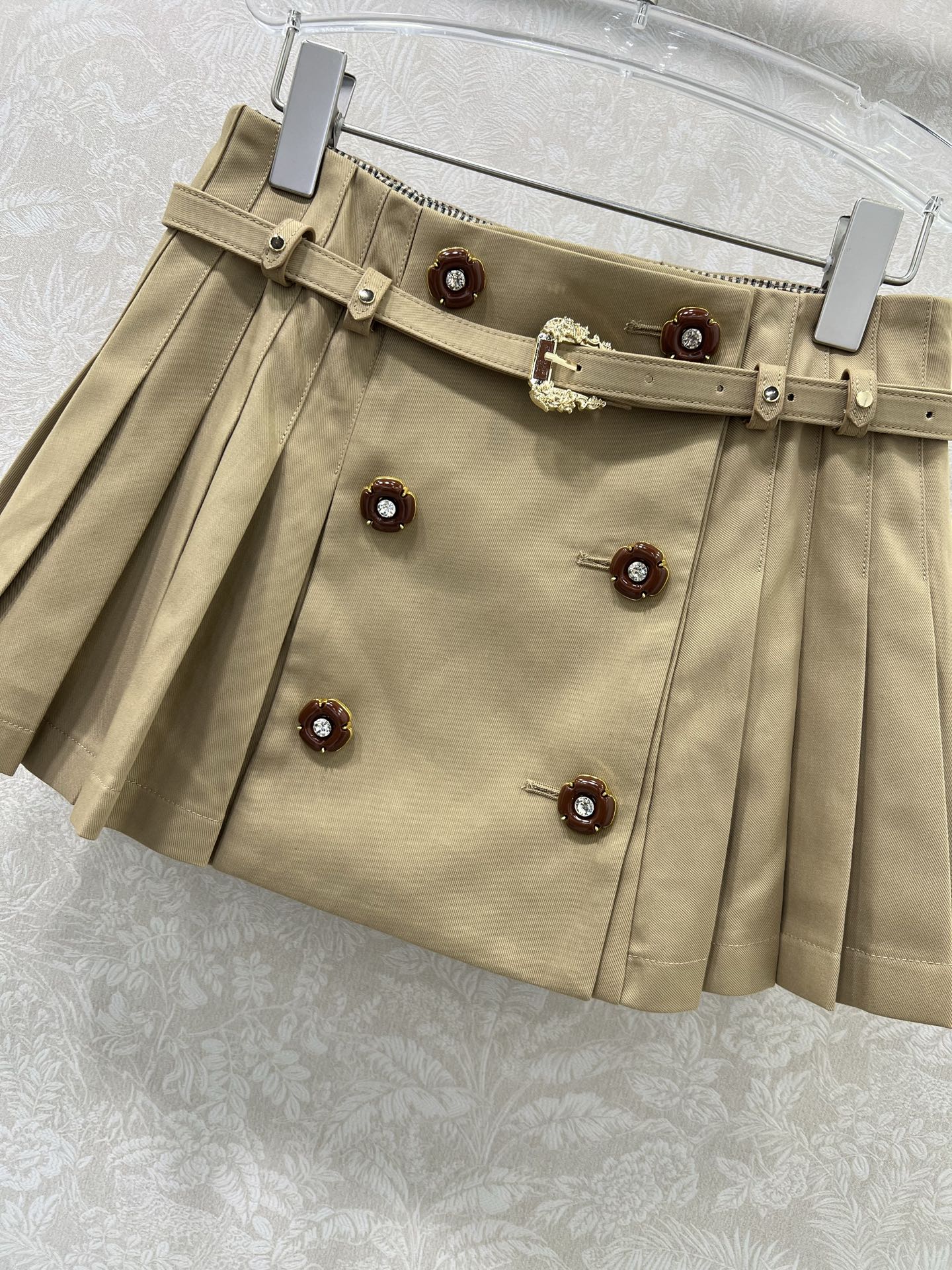 🔥🔥miumi*25早秋新款重工百褶短裙 搭配定制腰带 内搭配送可拆卸格子花苞安全裤 安全感满满 定制五