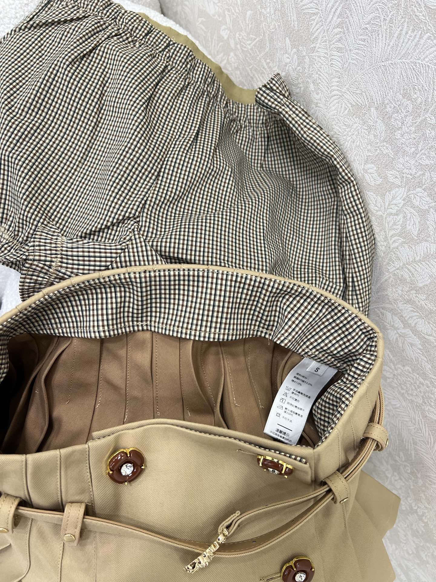 🔥🔥miumi*25早秋新款重工百褶短裙 搭配定制腰带 内搭配送可拆卸格子花苞安全裤 安全感满满 定制五