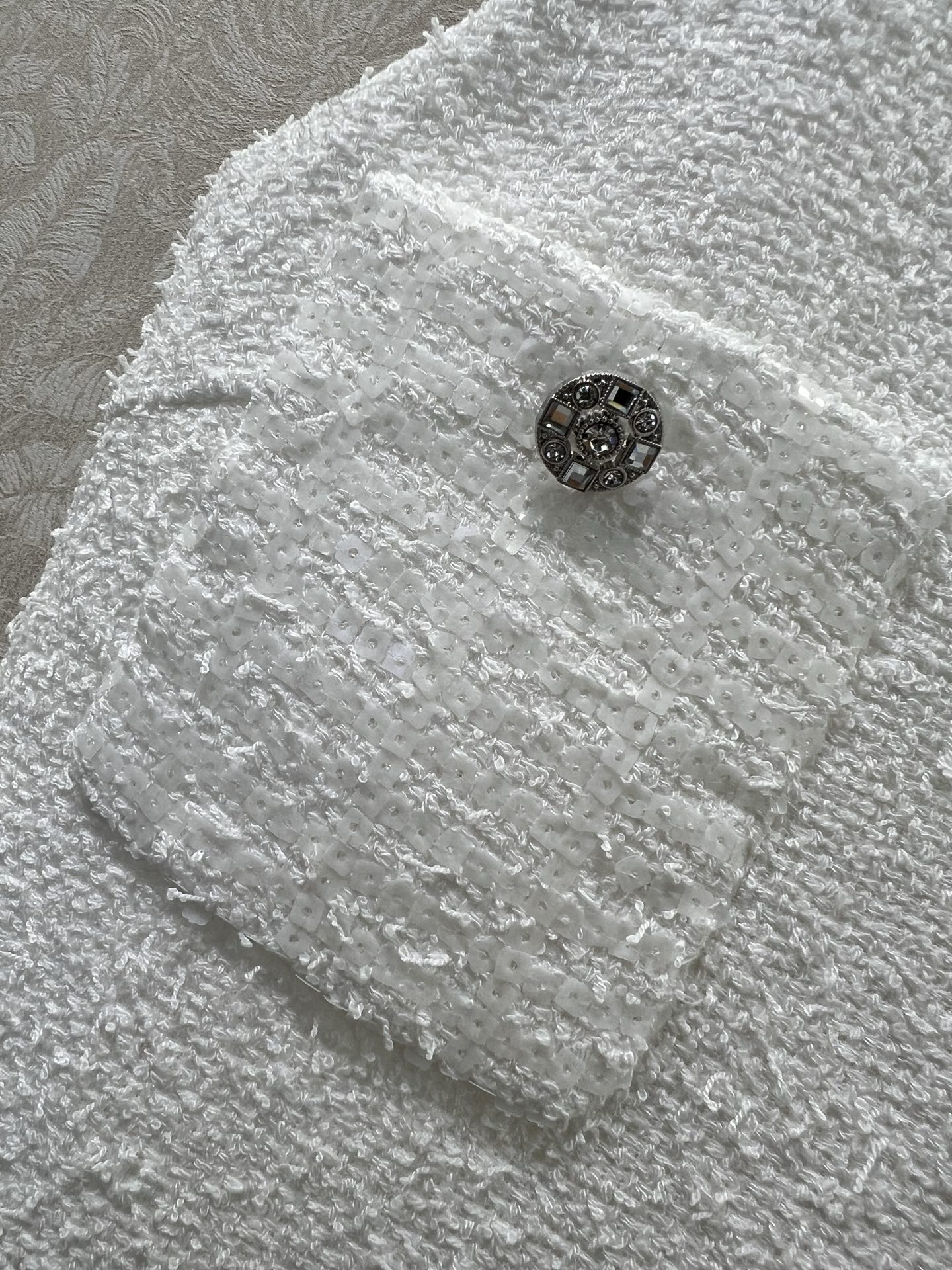 🔥🔥 Chan*l 25新品亮片🤎编织背心裙 高级又时髦的重工编织软花呢面料质感柔软细腻 v领半扣 双口