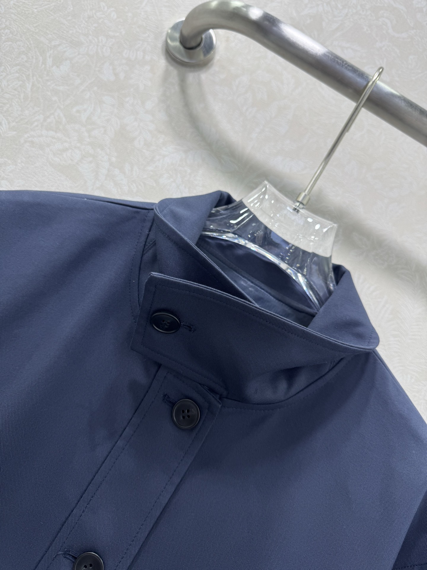 🔥🔥Celin*25新款连衣裙！配腰带！小堆领装饰很有型，上身半排扣设计 下半身重工打工字褶 这款工艺采