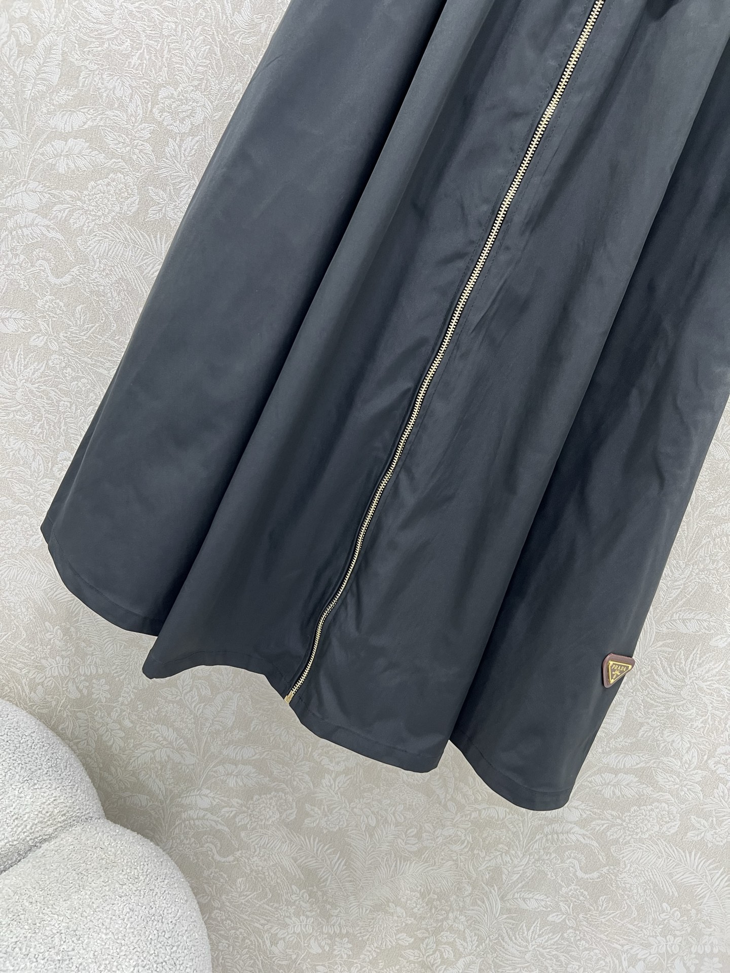 🔥🔥PRAD*普拉*达 25新款大摆拉链半裙伞裙 腰头针织 定制YB进口环保再生尼龙材质 质感轻薄透气 