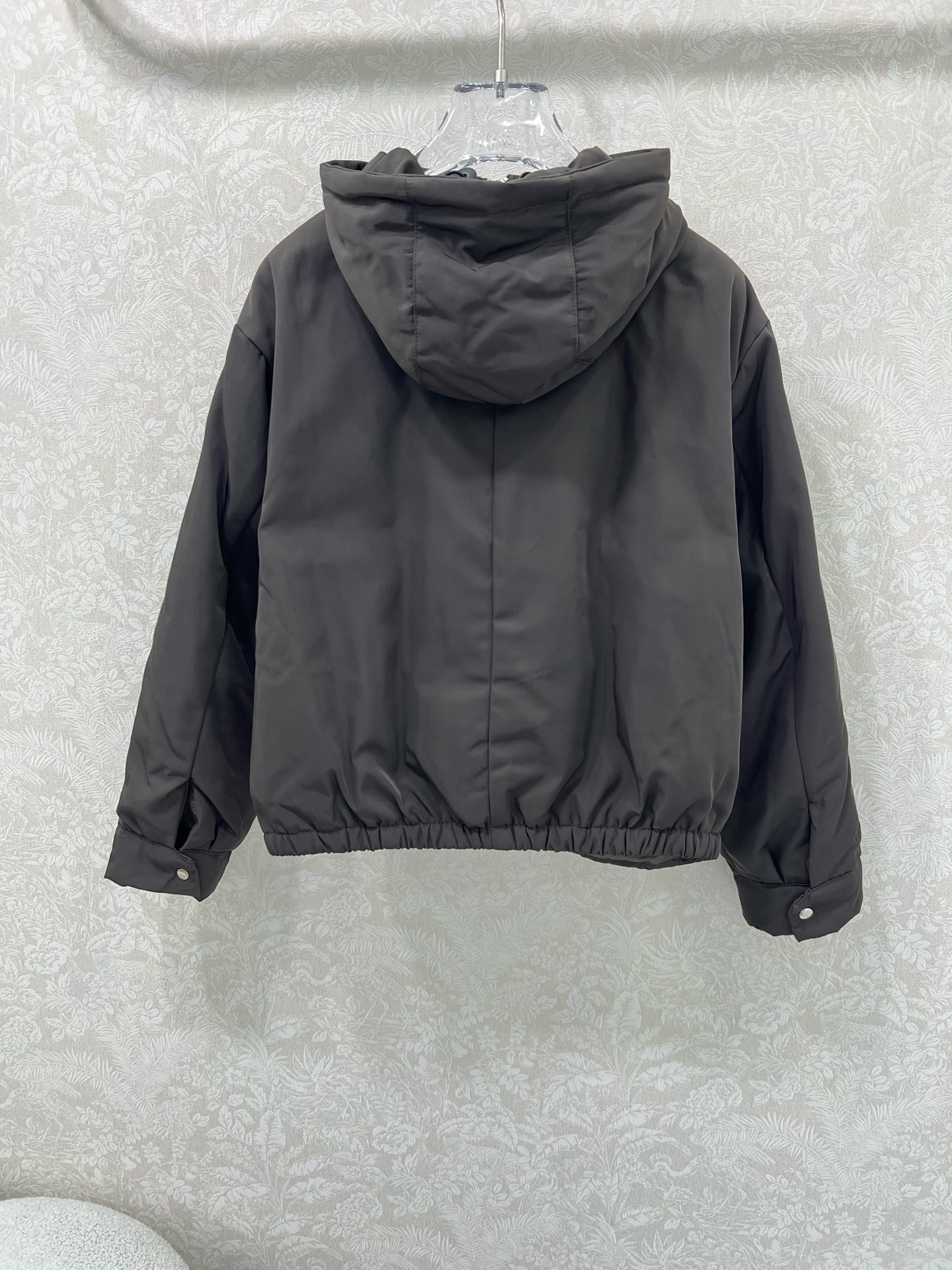 🔥🔥PRAD*普拉*达 25新款连帽棉服外套！深咖色拉链连帽尼龙外套丨高版出品！品相非常完美，舒适保暖，