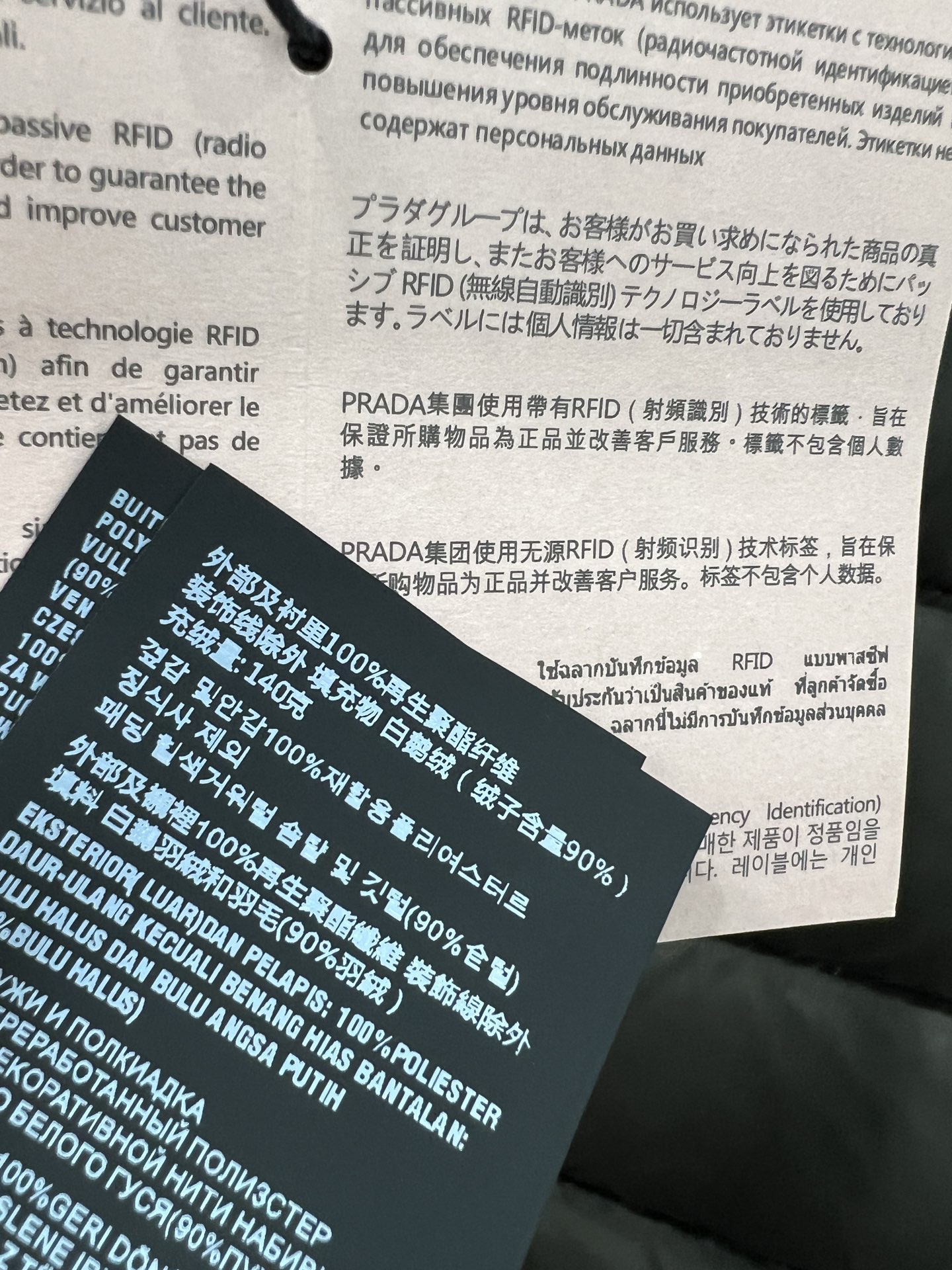 🔥🔥 Miumi*25新款连帽羽绒服 高版本出货 爆款对色高版出货啦~定制YB防风防水尼龙材质，90白鹅