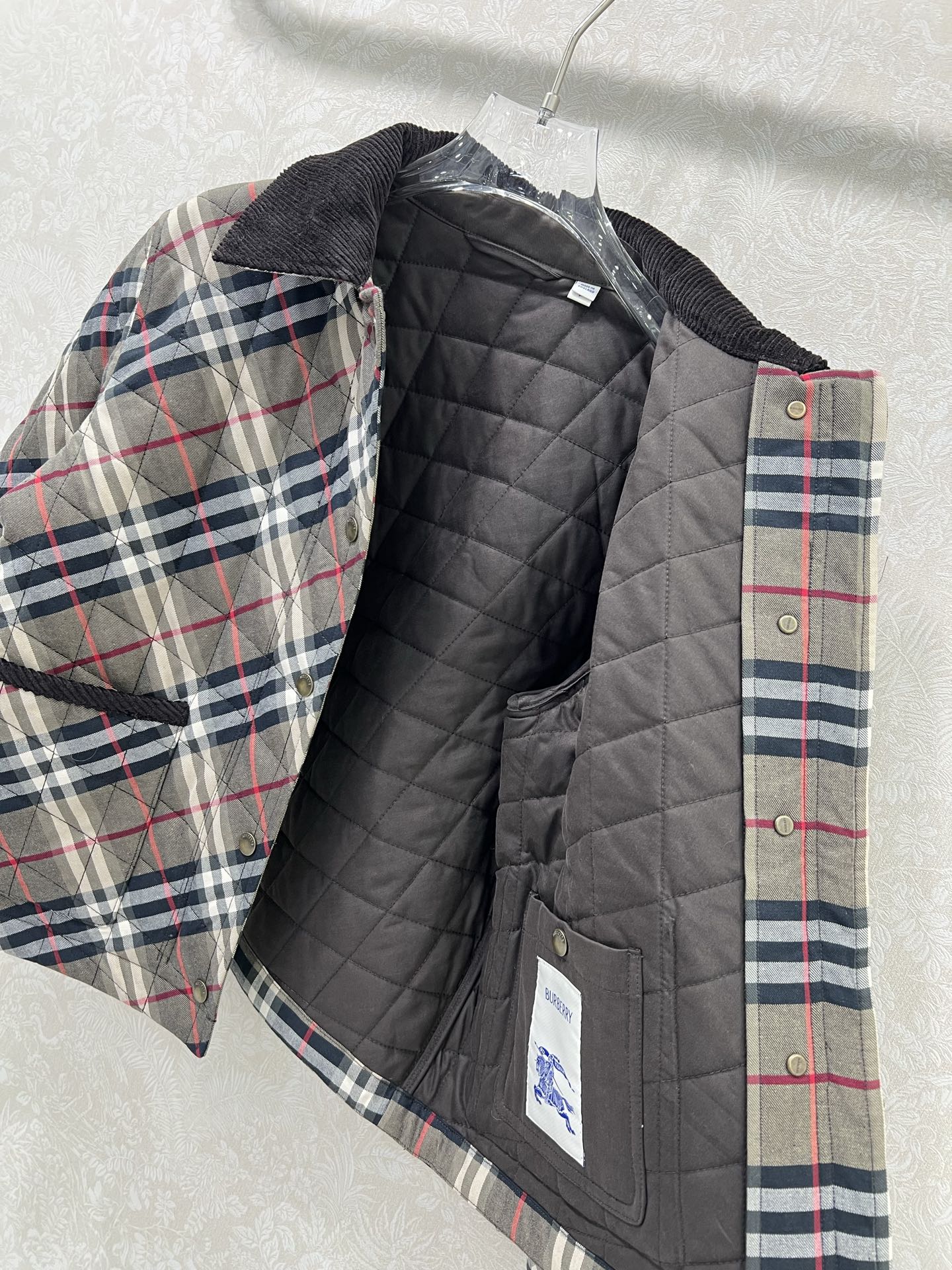 🔥🔥Burber*y 25新款格纹棉服外套 新版斜格纹设计 工艺还原，升级材质，提升秋冬御寒功能，羽绒棉