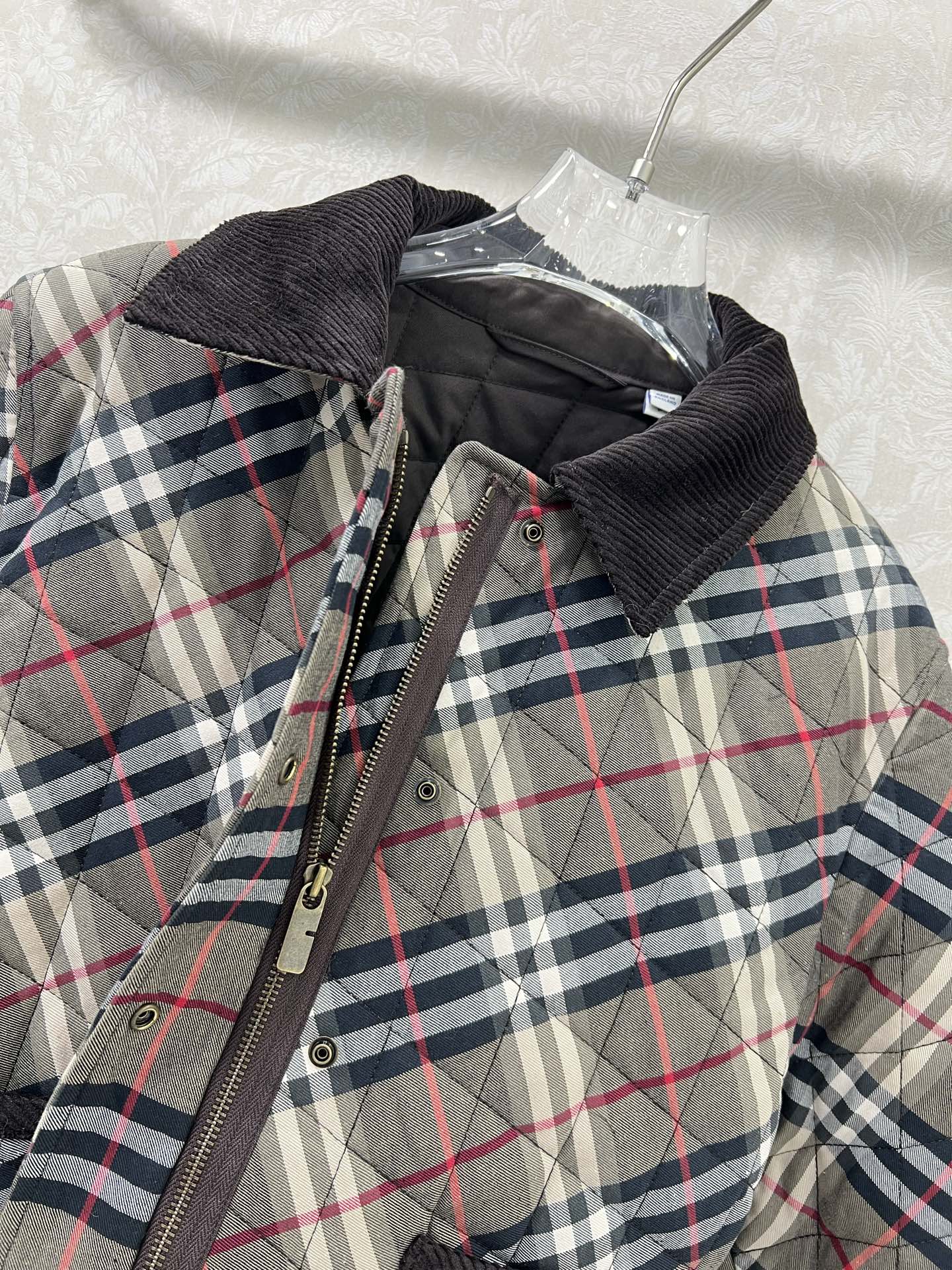 🔥🔥Burber*y 25新款格纹棉服外套 新版斜格纹设计 工艺还原，升级材质，提升秋冬御寒功能，羽绒棉
