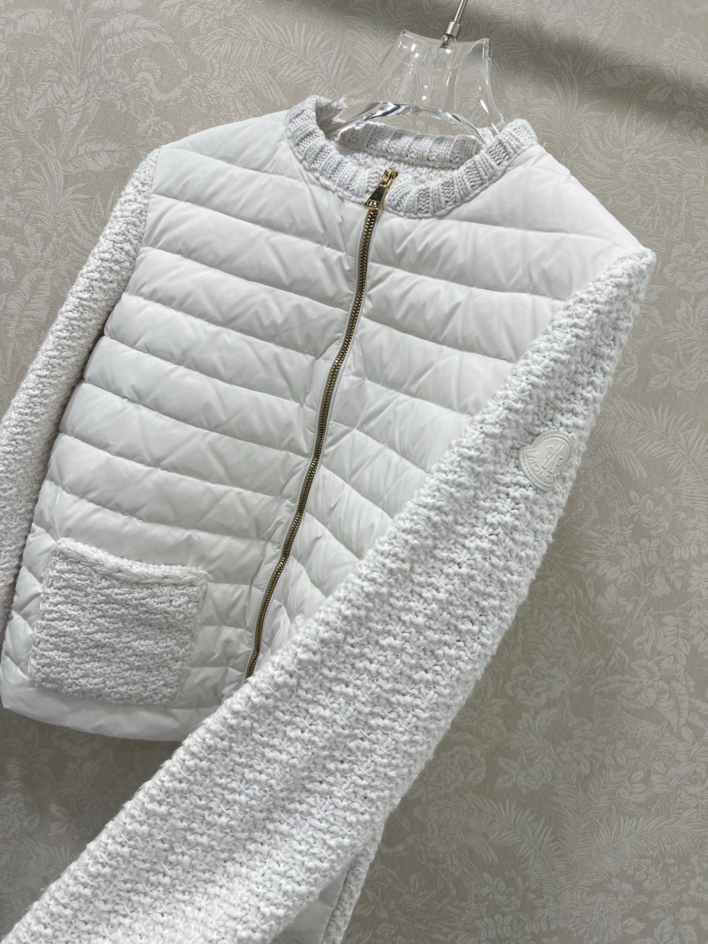 🔥🔥Mocle*25新款高智感穿搭，2双口袋针织拼接拉链羽绒服！定制YB精梳针织棉➕羊毛材质，其工艺还原