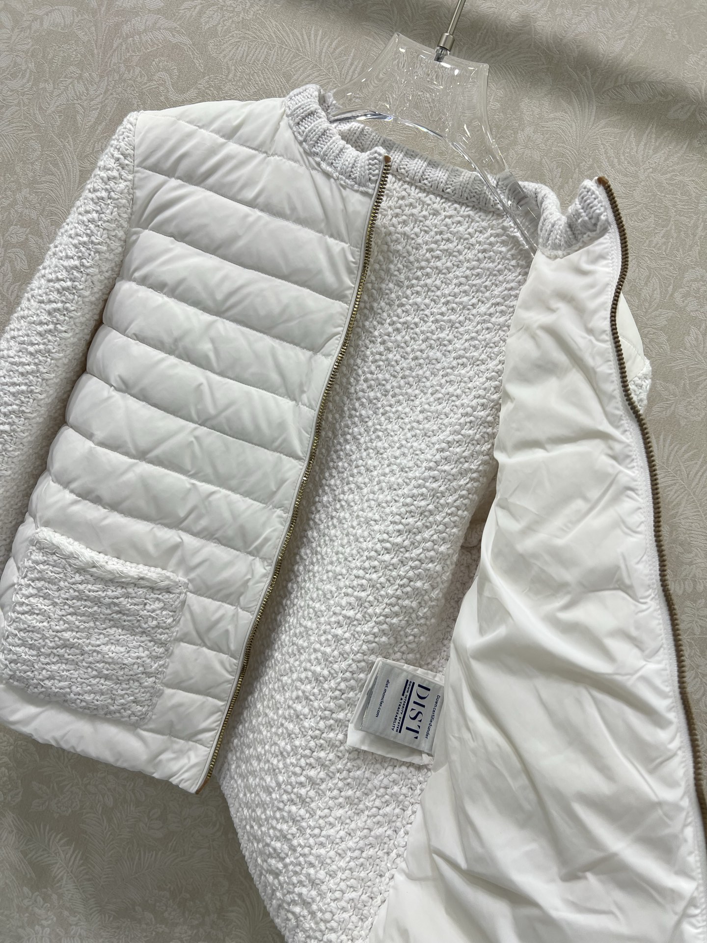 🔥🔥Mocle*25新款高智感穿搭，2双口袋针织拼接拉链羽绒服！定制YB精梳针织棉➕羊毛材质，其工艺还原