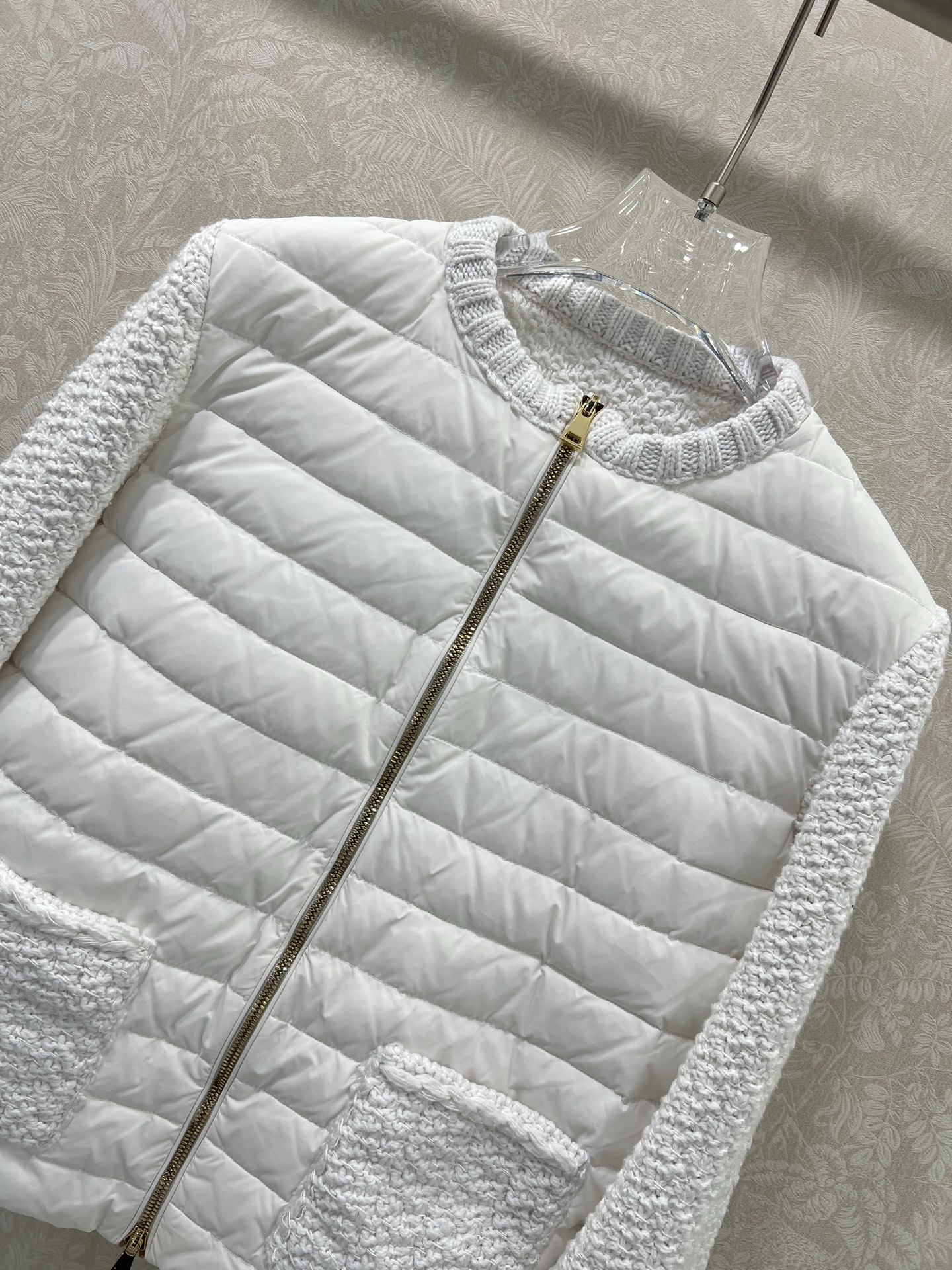 🔥🔥Mocle*25新款高智感穿搭，2双口袋针织拼接拉链羽绒服！定制YB精梳针织棉➕羊毛材质，其工艺还原