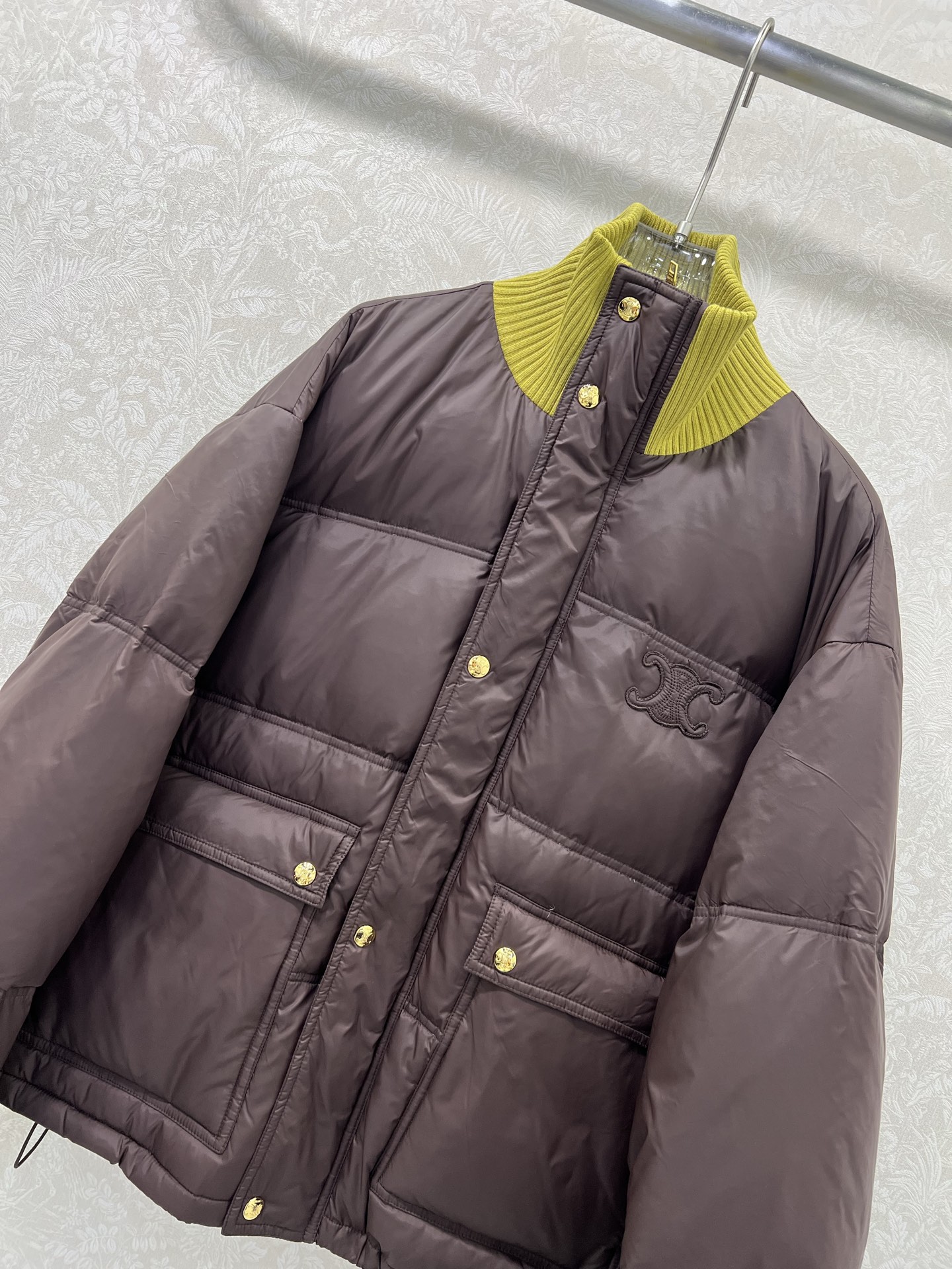 🔥🔥Celin* 25新款羽绒服 百分百90白鹅绒 高定出品精美羊毛针织领口 胸前凯旋门logo刺绣 定