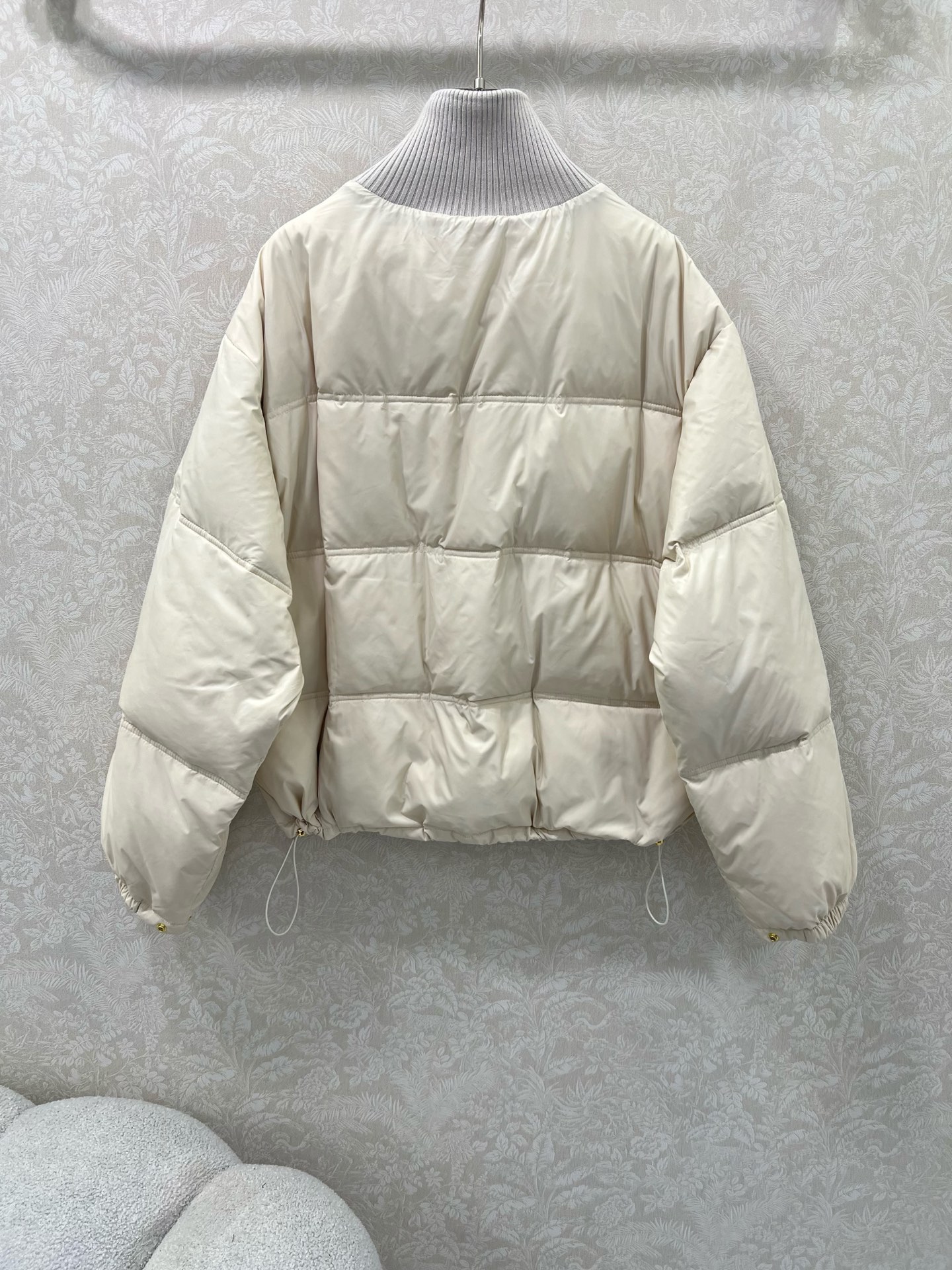 🔥🔥Celin* 25新款羽绒服 百分百90白鹅绒 高定出品精美羊毛针织领口 胸前凯旋门logo刺绣 定