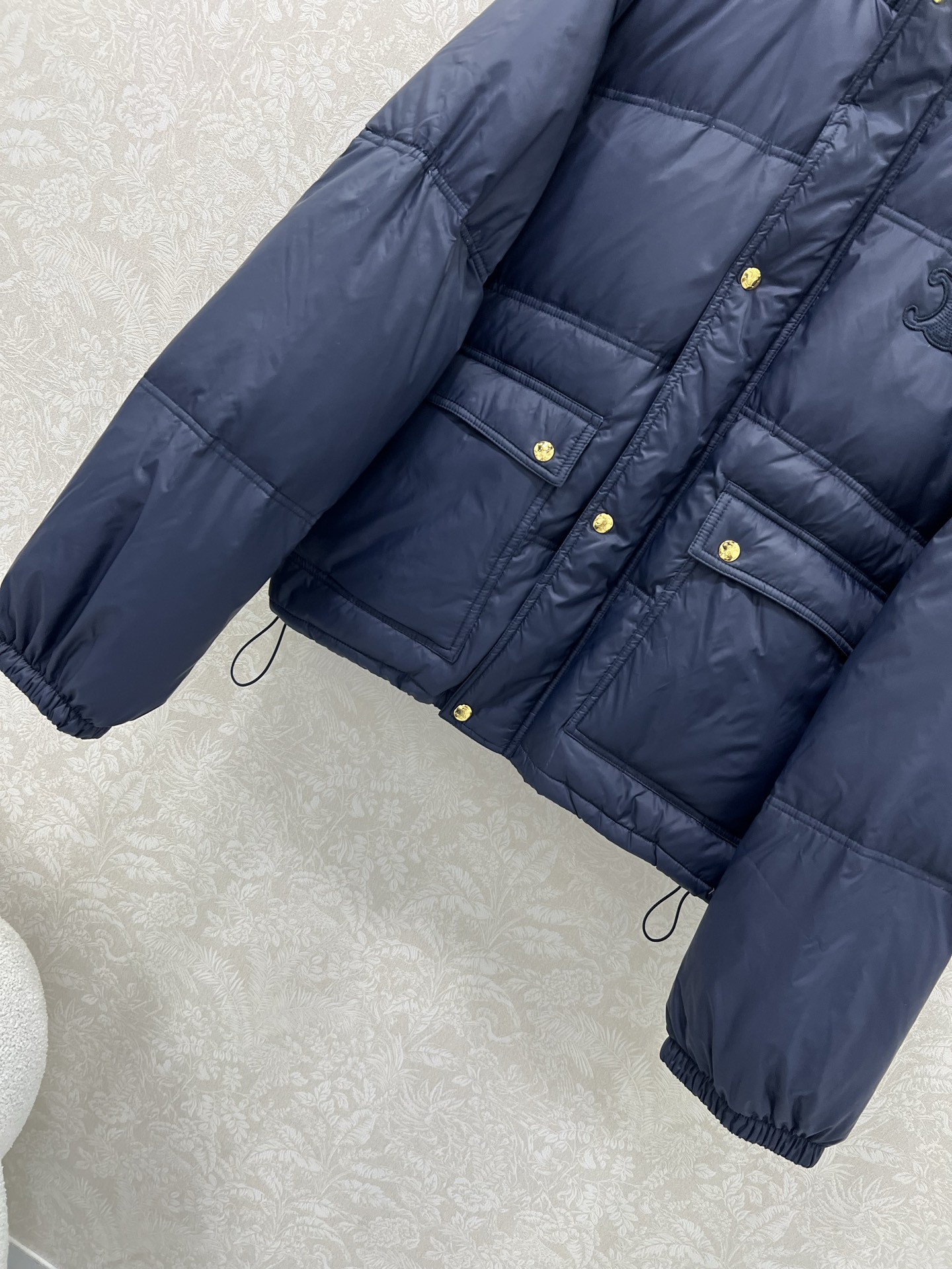 🔥🔥Celin* 25新款羽绒服 百分百90白鹅绒 高定出品精美羊毛针织领口 胸前凯旋门logo刺绣 定