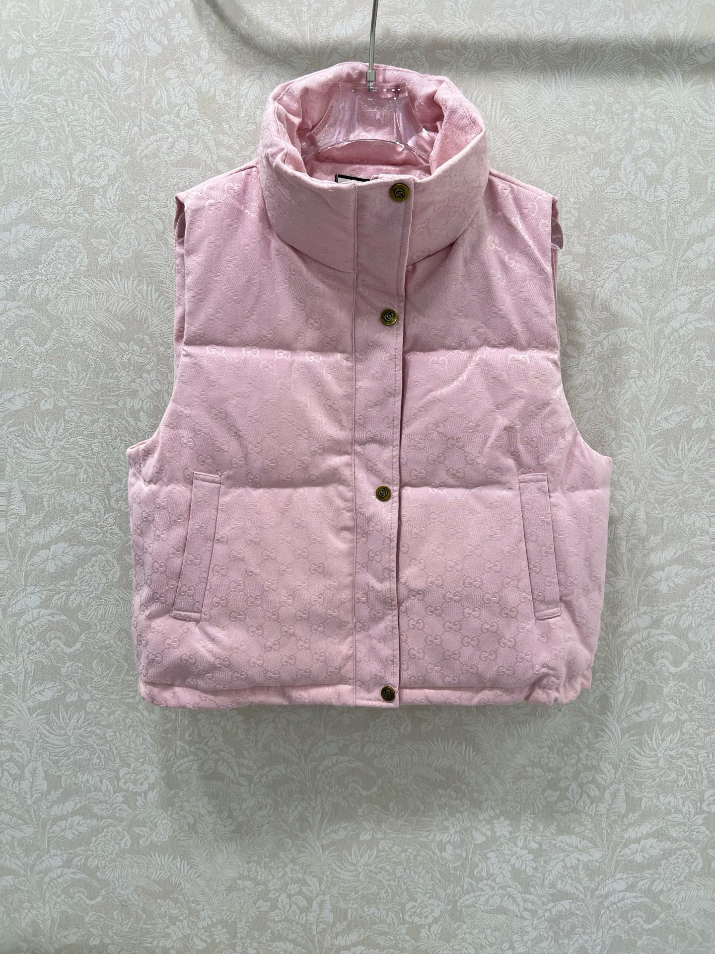 🔥🔥Gucc*25新款羽绒马甲 90白鸭绒 小g字母提花系列连帽撞色羽绒 满Logo印花 打造视觉层次感