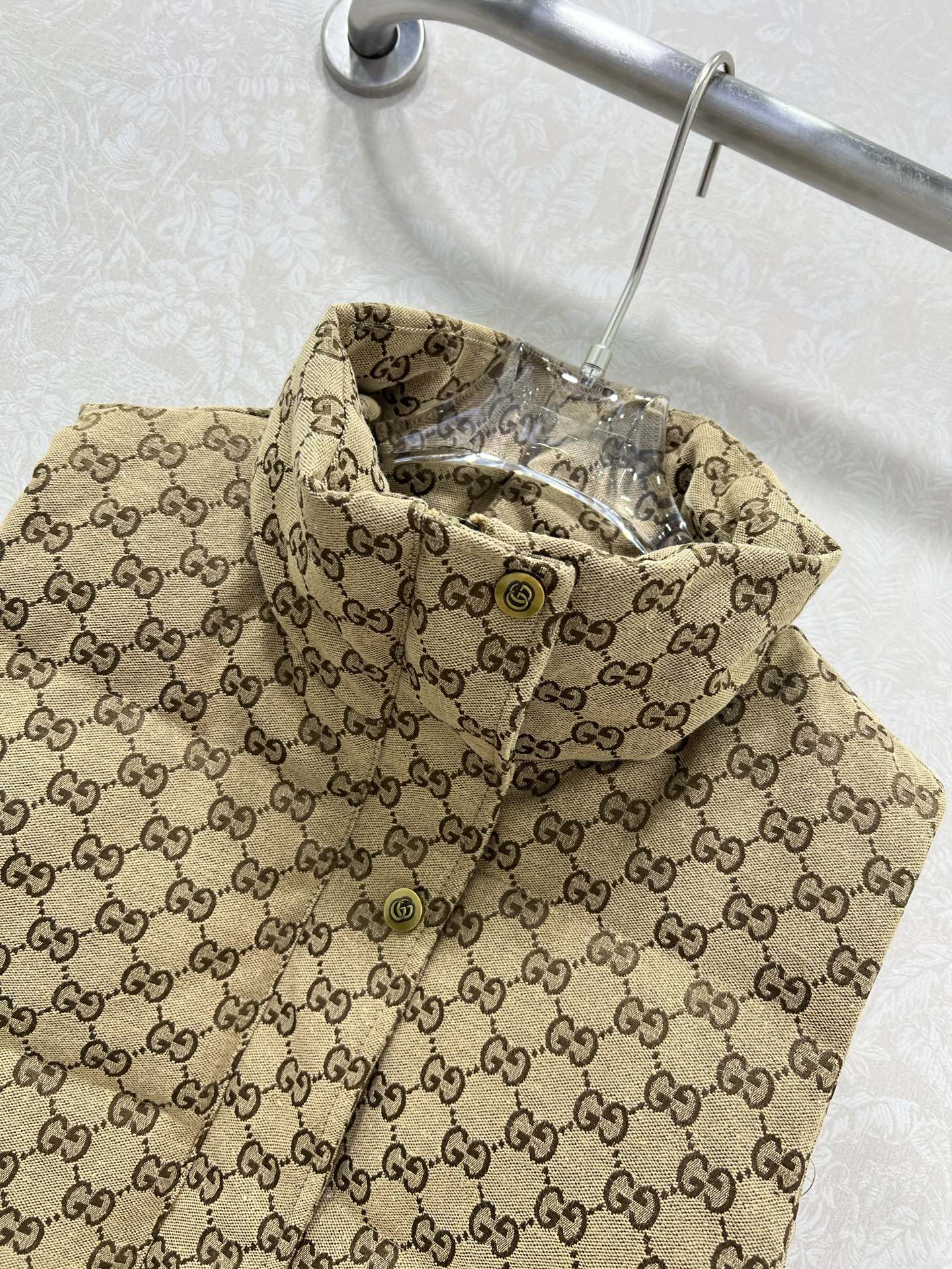 🔥🔥Gucc*25新款羽绒马甲 90白鸭绒 小g字母提花系列连帽撞色羽绒 满Logo印花 打造视觉层次感