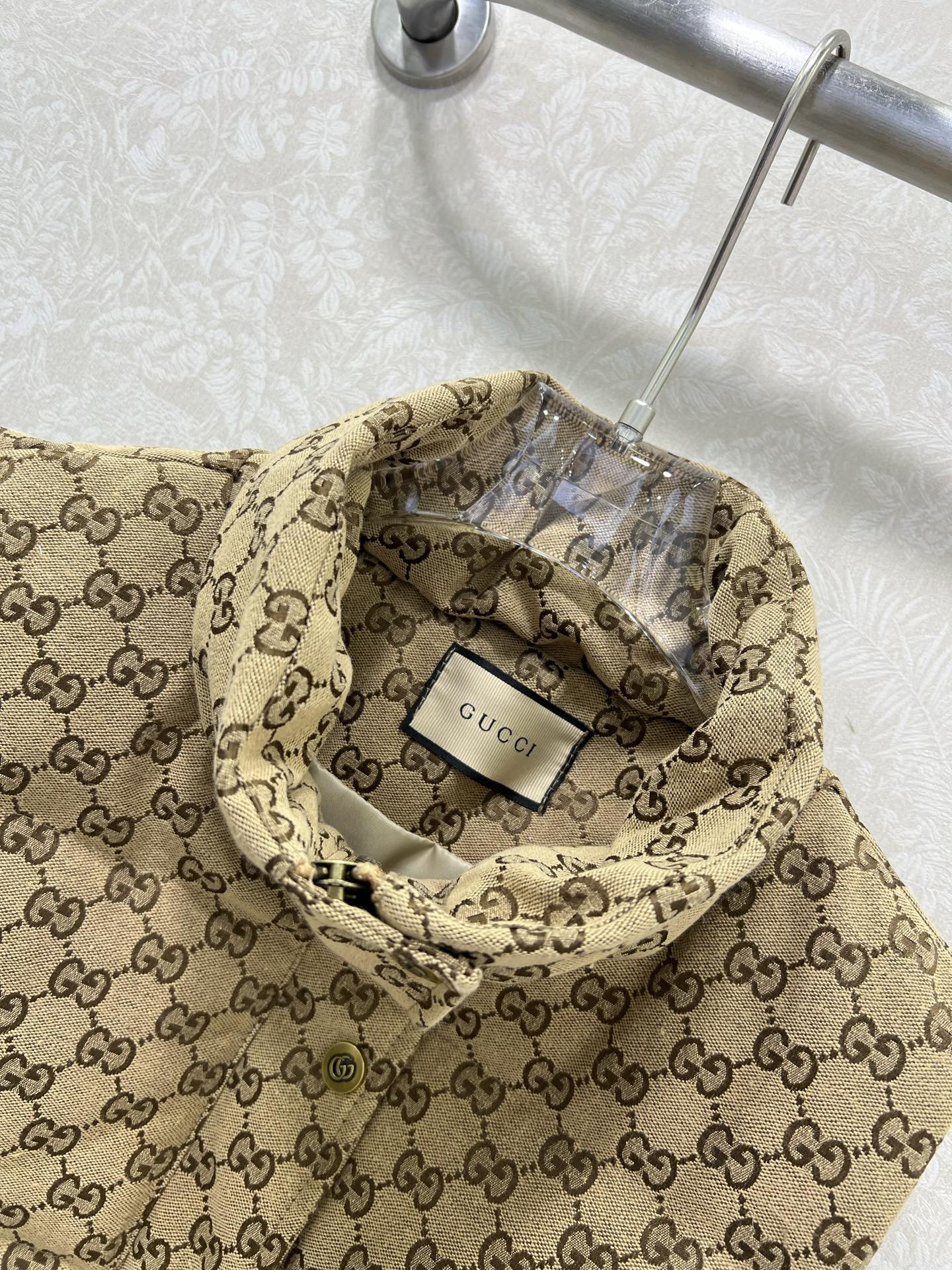 🔥🔥Gucc*25新款羽绒马甲 90白鸭绒 小g字母提花系列连帽撞色羽绒 满Logo印花 打造视觉层次感