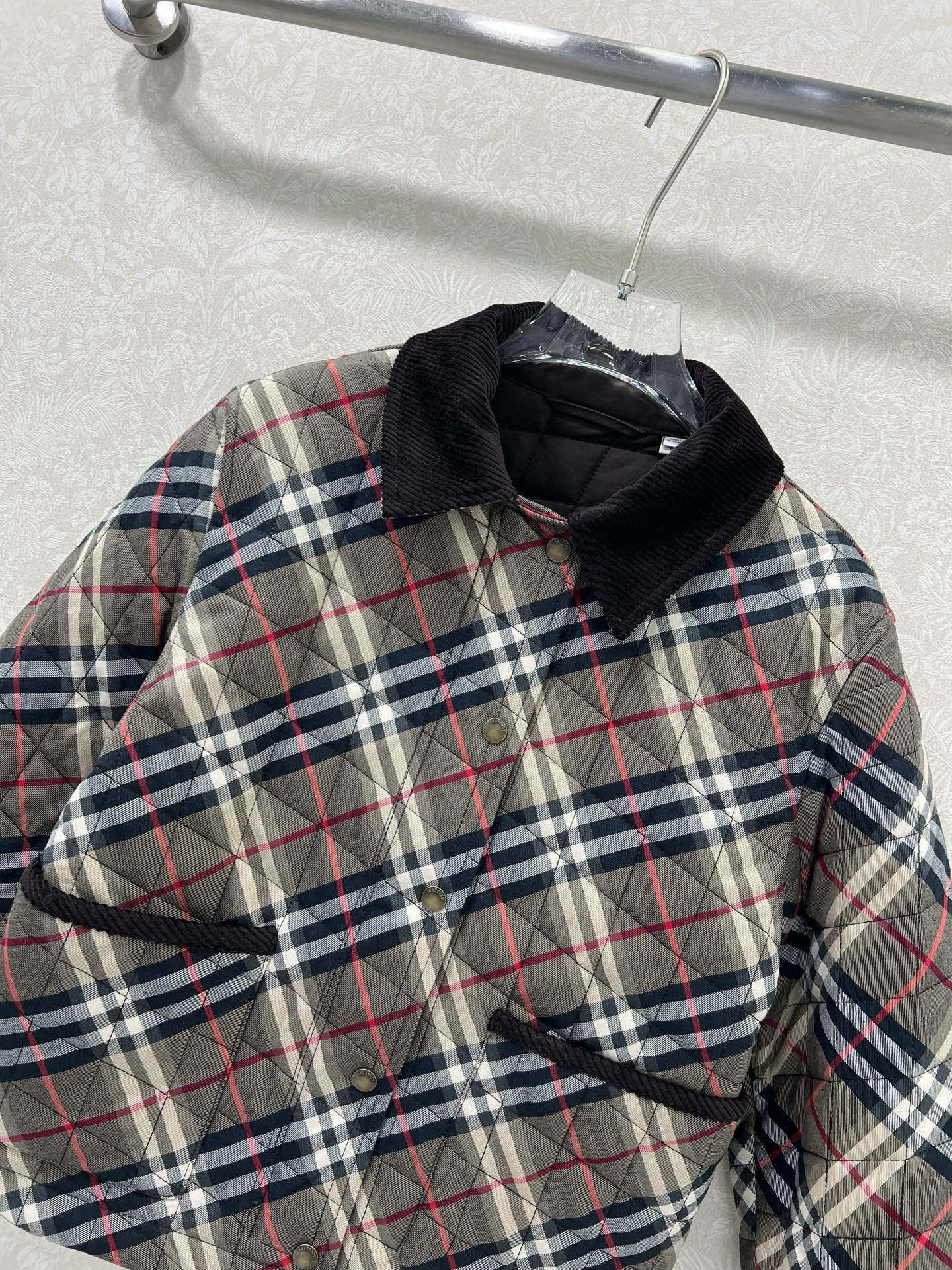 🔥🔥Burber*y 25新款格纹棉服外套 新版斜格纹设计 工艺还原，升级材质，提升秋冬御寒功能，羽绒棉