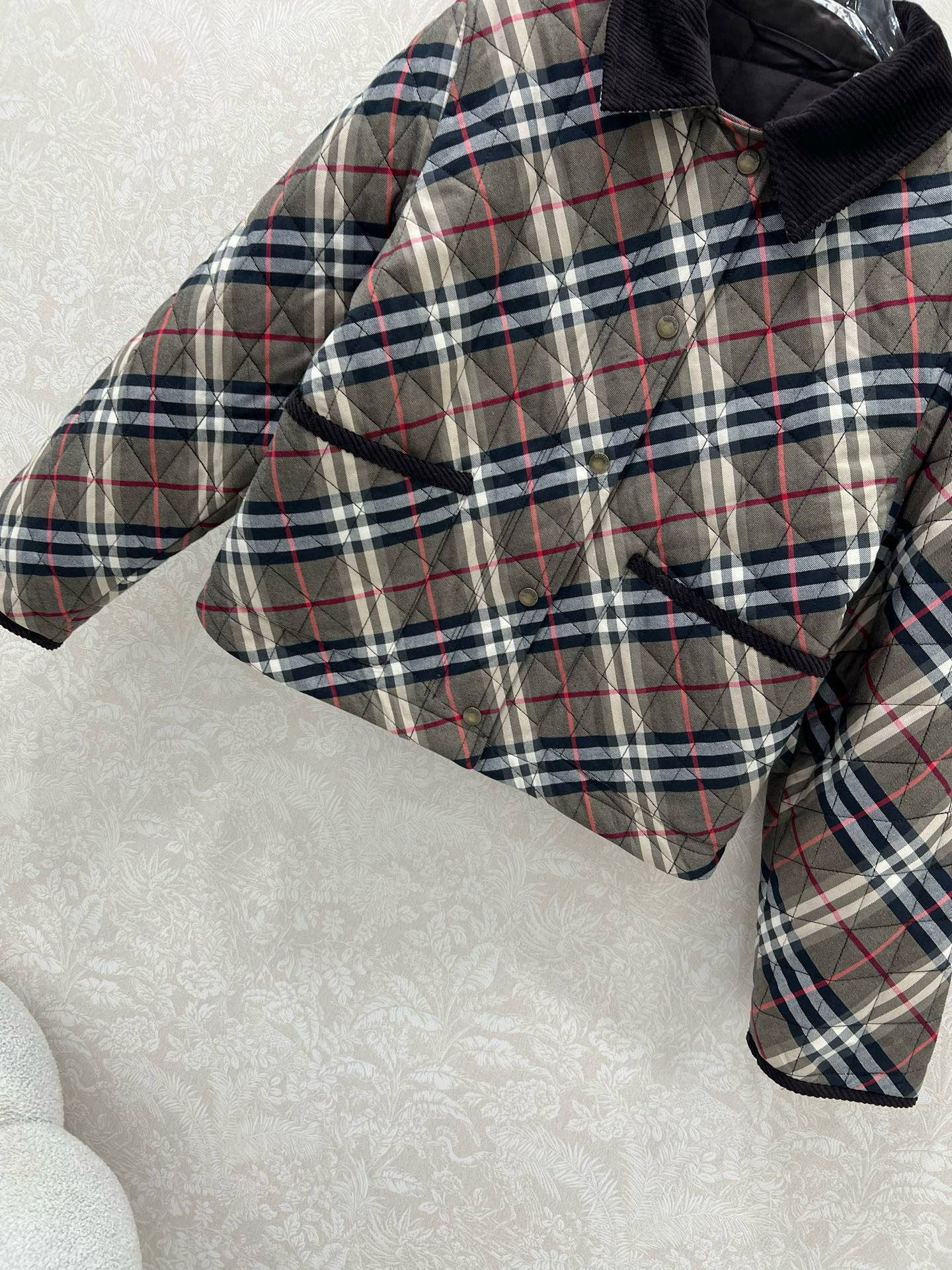 🔥🔥Burber*y 25新款格纹棉服外套 新版斜格纹设计 工艺还原，升级材质，提升秋冬御寒功能，羽绒棉