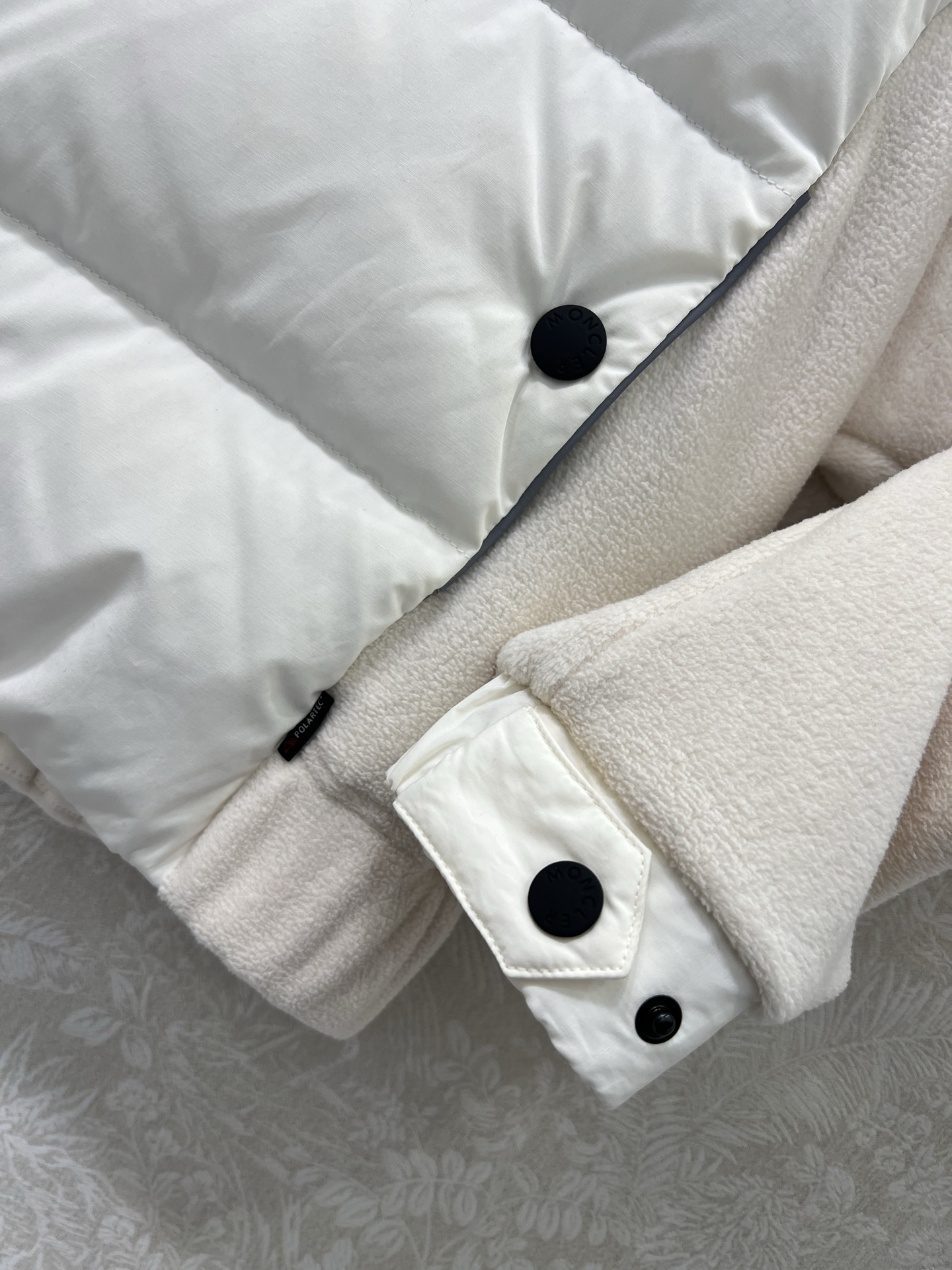 🔥🔥Moncle*25新款立领拼接摇粒绒拉链羽绒服 全新滑雪系列出货啦！升级材质，带有毛绒纹理又具备防风