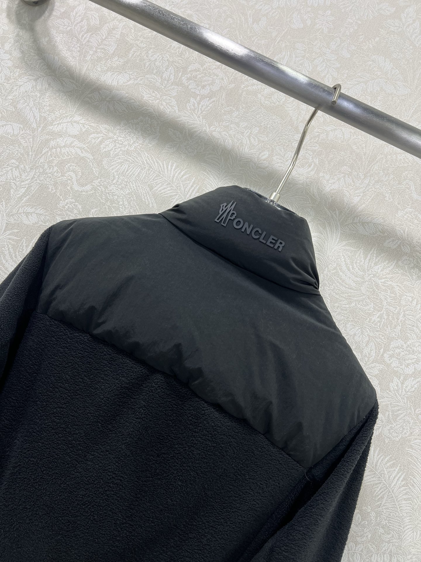 🔥🔥Moncle*25新款立领拼接摇粒绒拉链羽绒服 全新滑雪系列出货啦！升级材质，带有毛绒纹理又具备防风