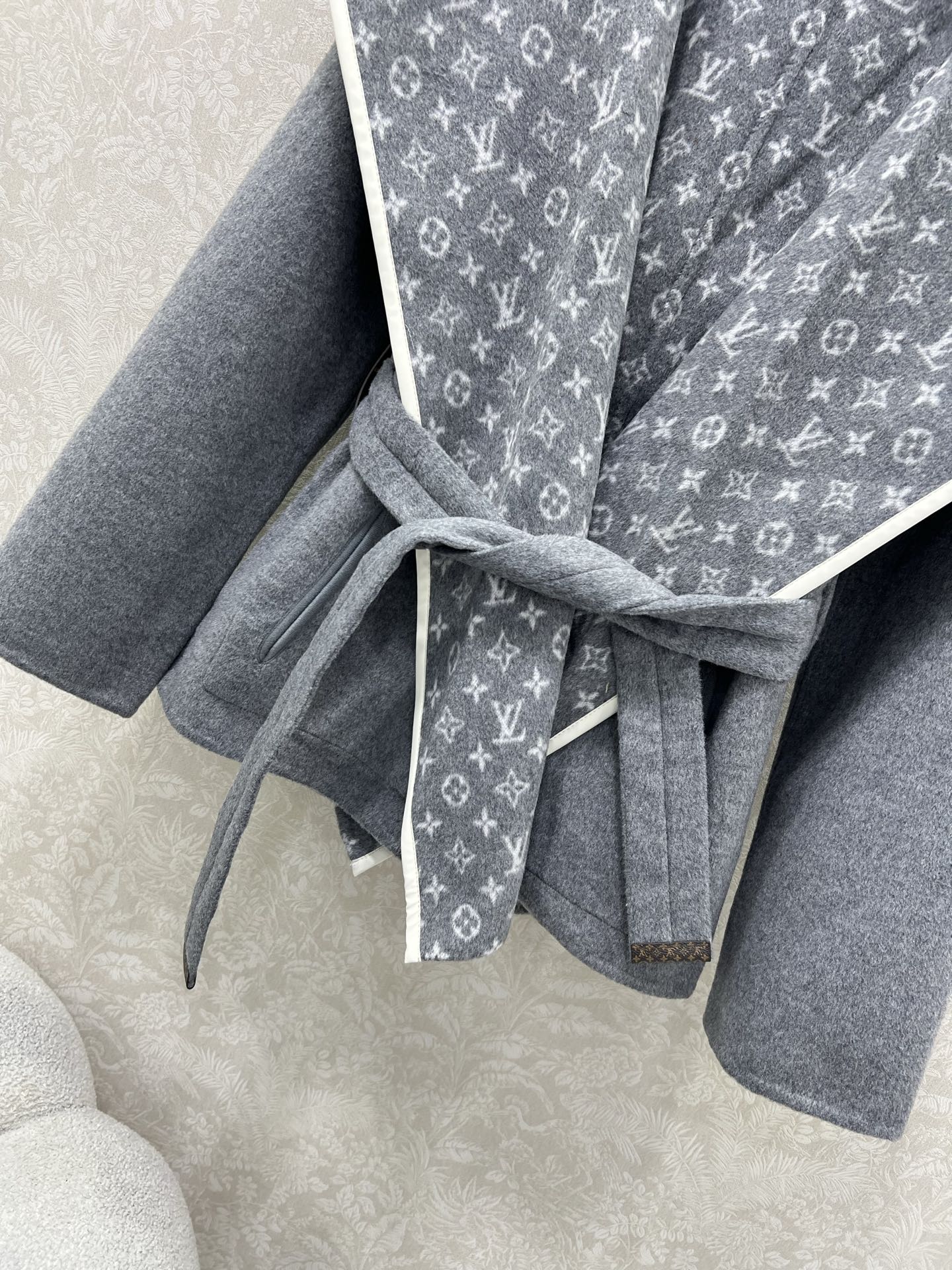 Louis Vuitton Wool Coat Short Double-Sided Monogram Jacquard - Elegant & Warm 4 i1761399644232 4084 0 3