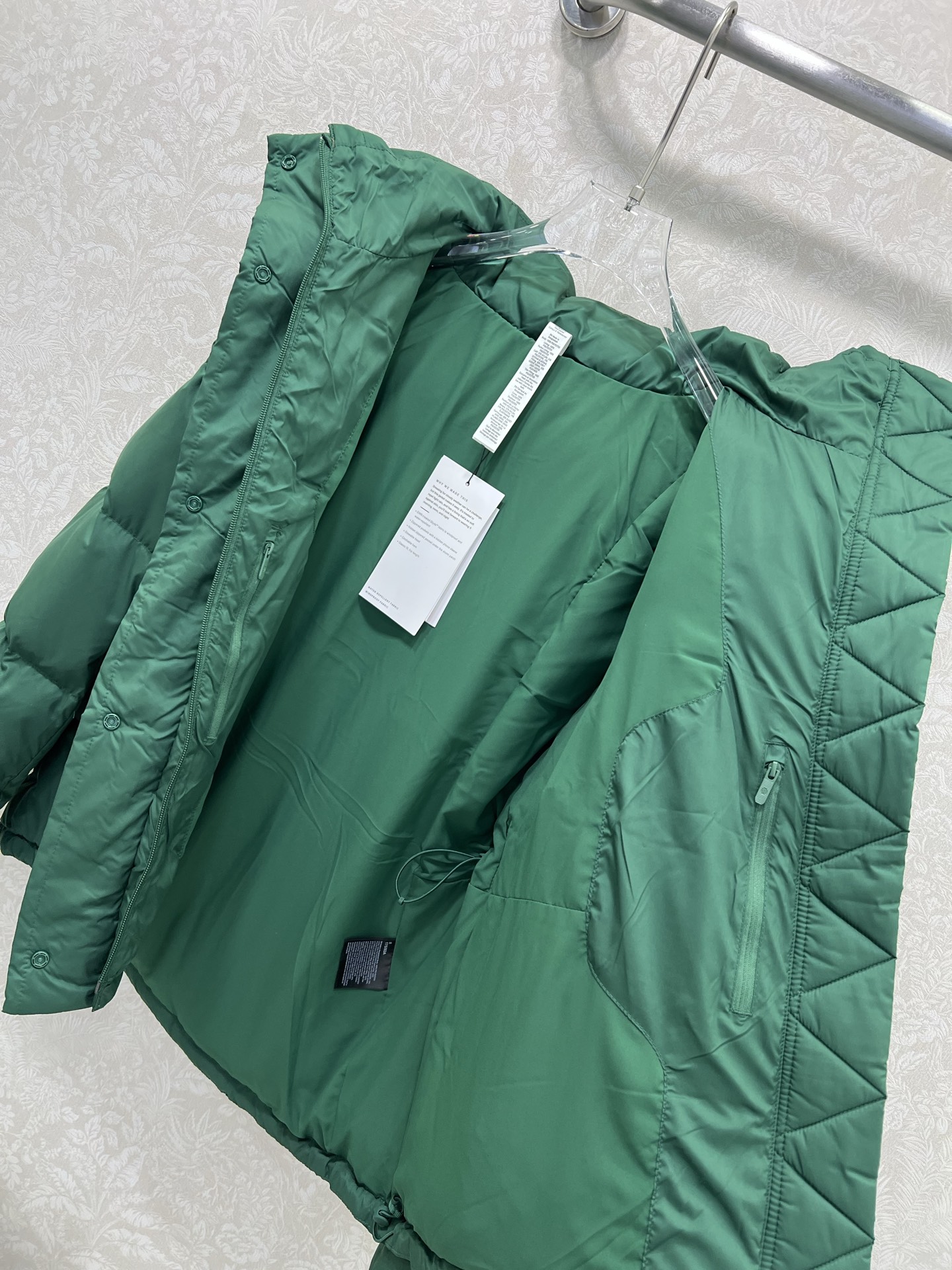 🔥🔥lululemon 25新款五格收腰羽绒服 WunderPuff Jaet 五格轻质宽松鹅绒 小红书