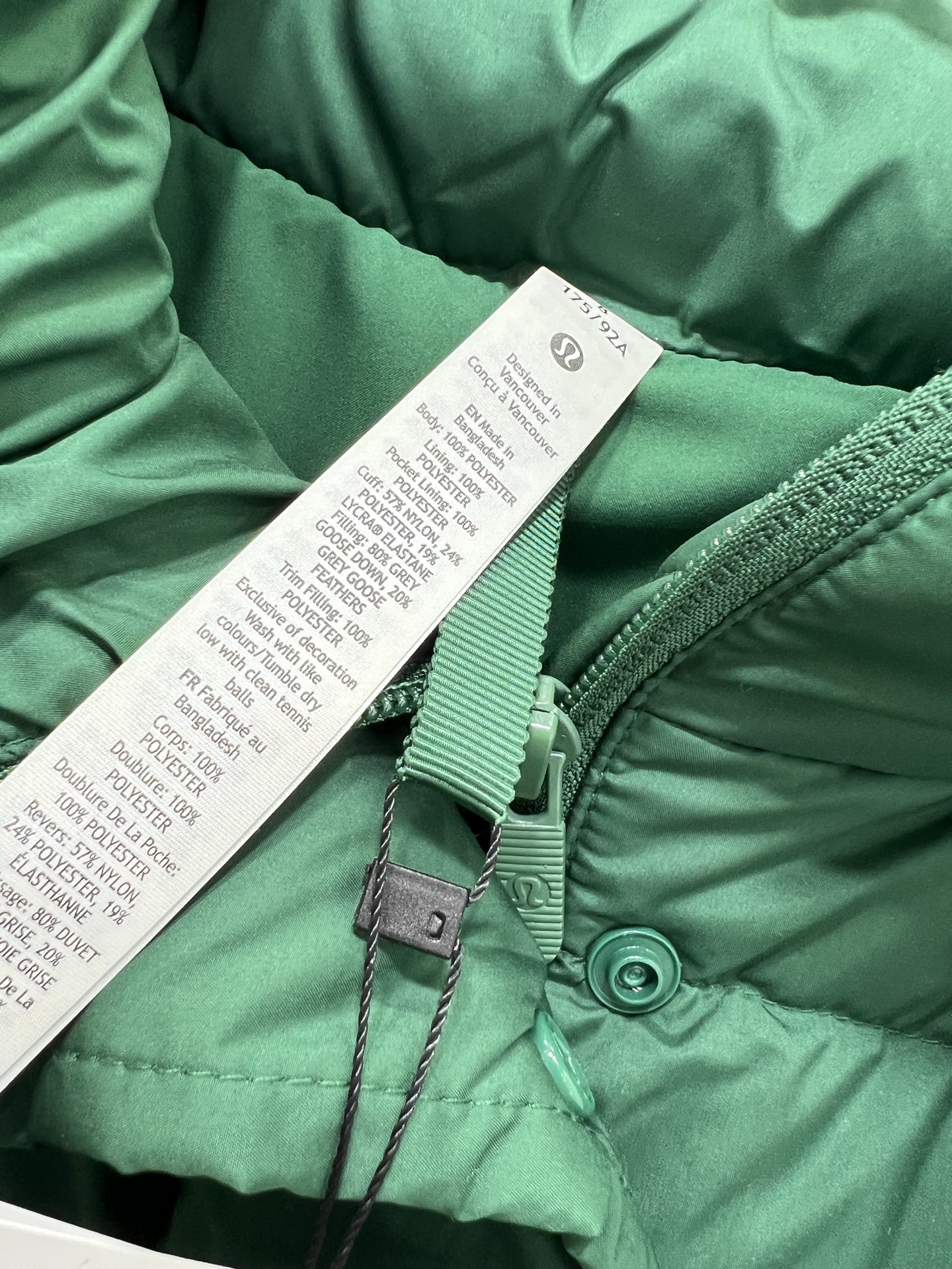 🔥🔥lululemon 25新款五格收腰羽绒服 WunderPuff Jaet 五格轻质宽松鹅绒 小红书