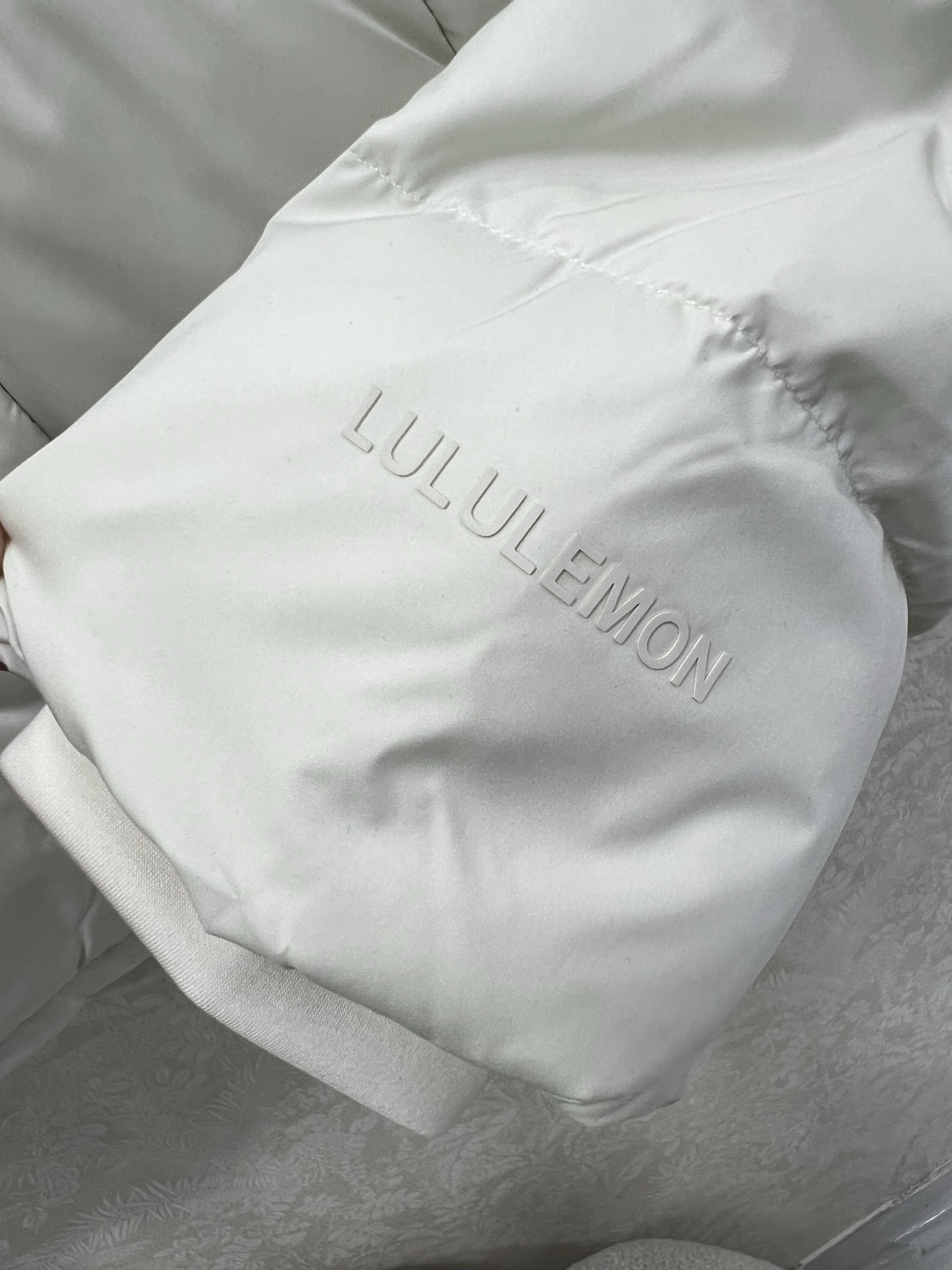 🔥🔥lululemon 25新款五格收腰羽绒服 WunderPuff Jaet 五格轻质宽松鹅绒 小红书