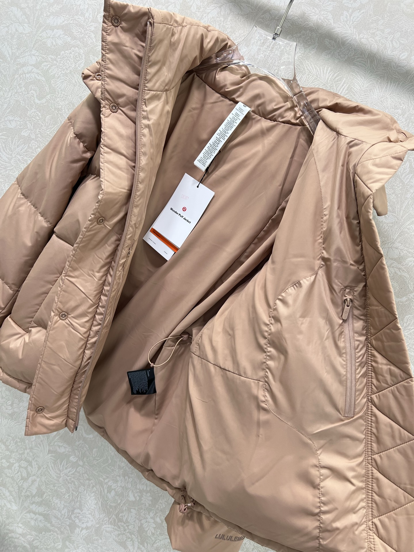 🔥🔥lululemon 25新款五格收腰羽绒服 WunderPuff Jaet 五格轻质宽松鹅绒 小红书