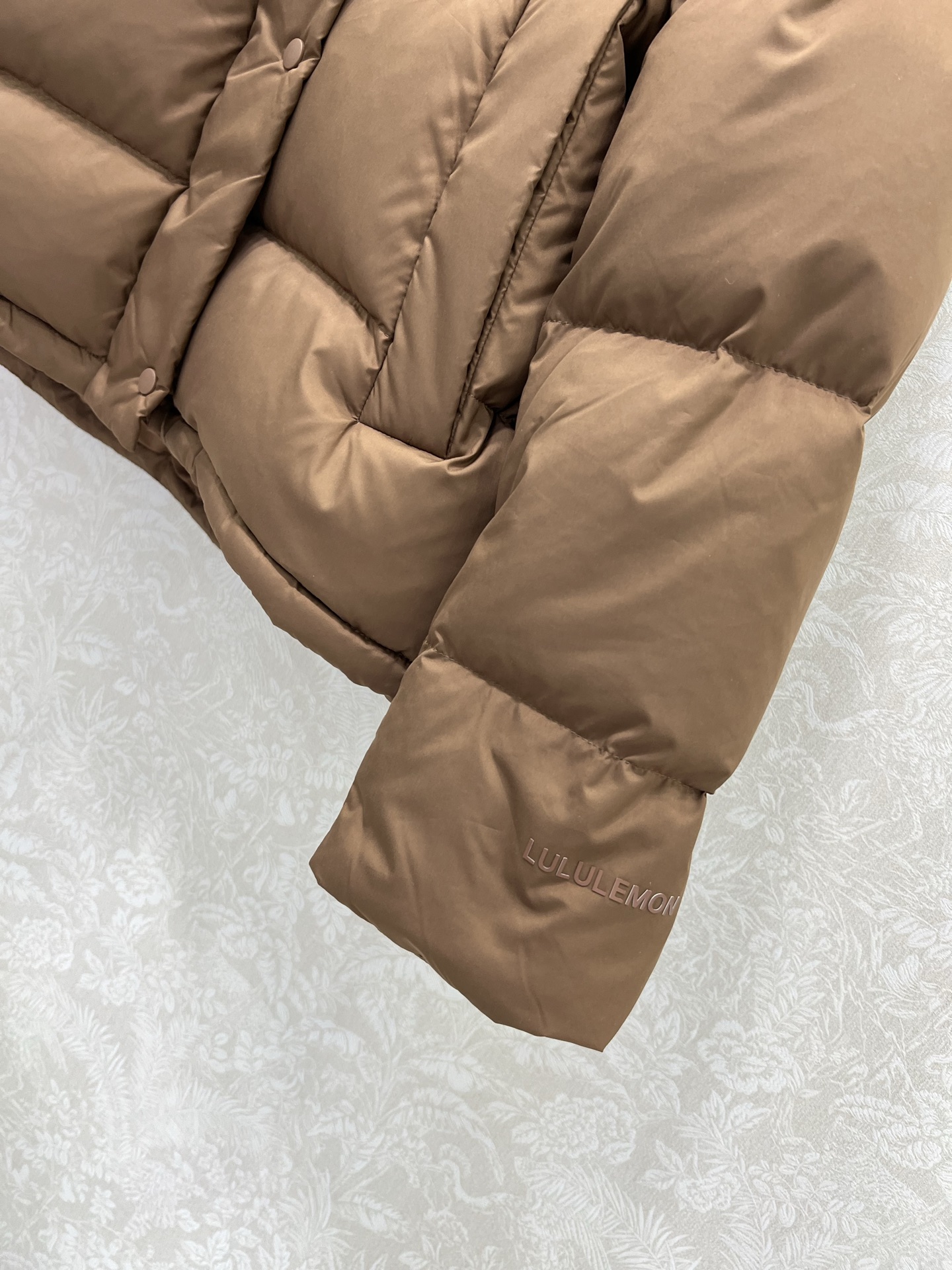 🔥🔥lululemon 25新款五格收腰羽绒服 WunderPuff Jaet 五格轻质宽松鹅绒 小红书
