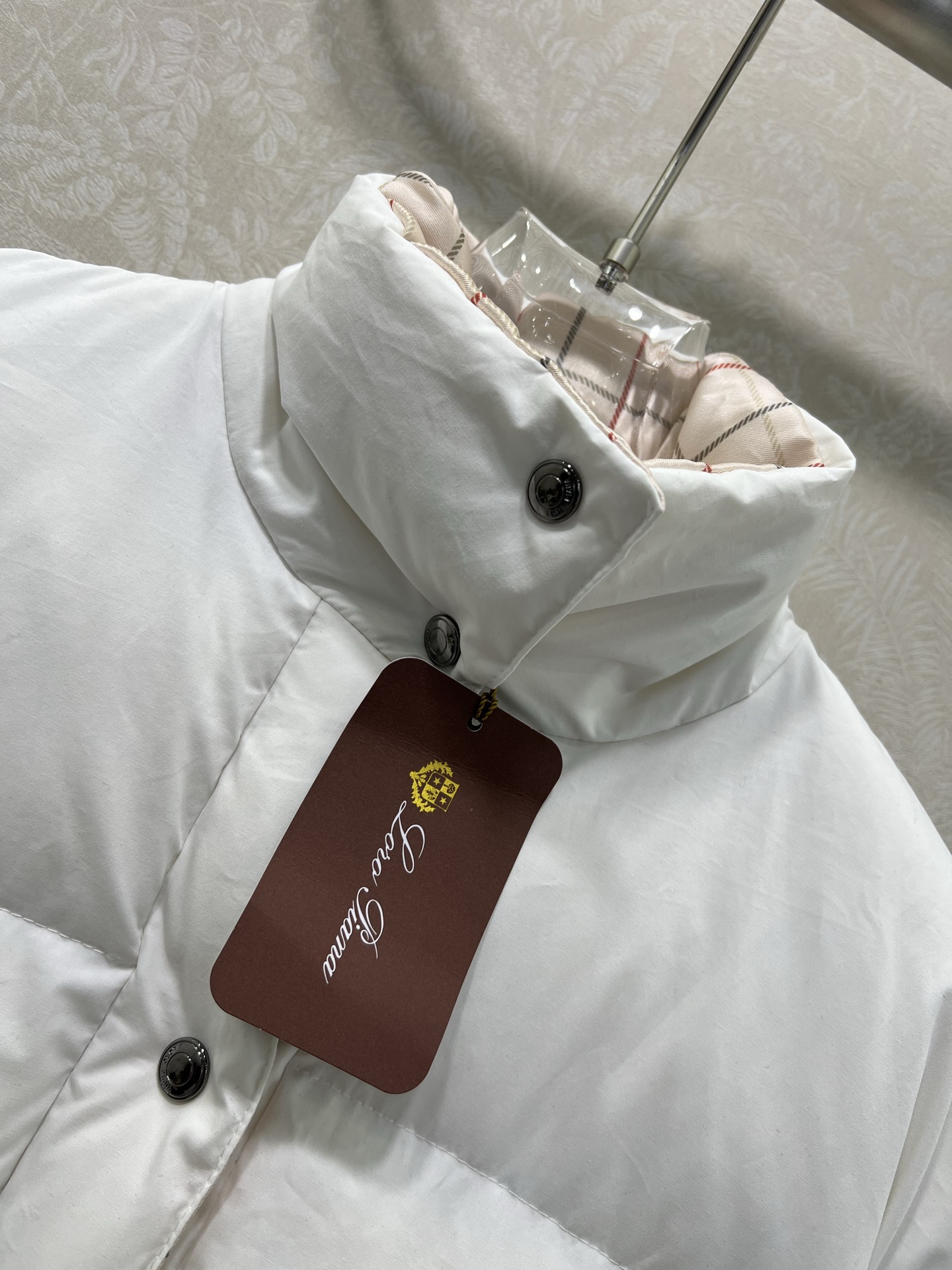 🔥🔥LoroPiann* lp 🌹 25新款高奢极简风穿搭立领羽绒服 90白鸭绒 定制五金 延续品牌一惯