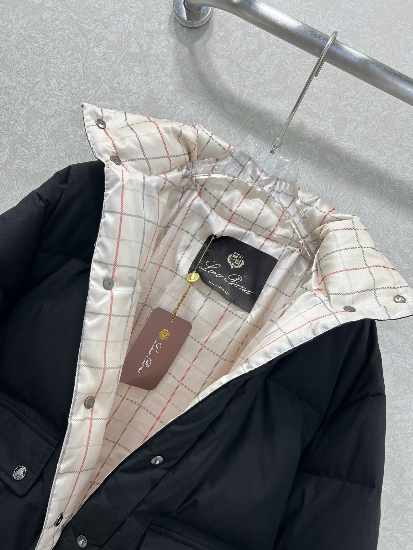 🔥🔥LoroPiann* lp 🌹 25新款高奢极简风穿搭立领羽绒服 90白鸭绒 定制五金 延续品牌一惯