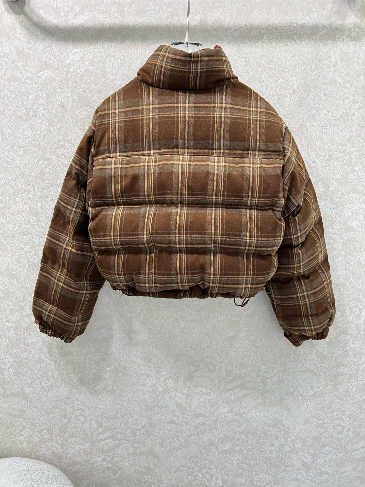 🔥🔥prad*25新款小立领格子羽绒外套 90白鸭绒 美拉德色系格子满印时髦好看 版型很赞 定制的纯棉磨