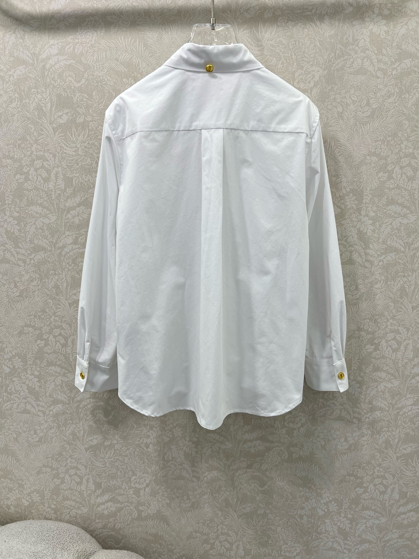 🔥🔥Schiaparelli夏帕瑞丽 25新款翻领单排扣长袖衬衣 整件定制品牌特色五金装饰 全棉材质 质