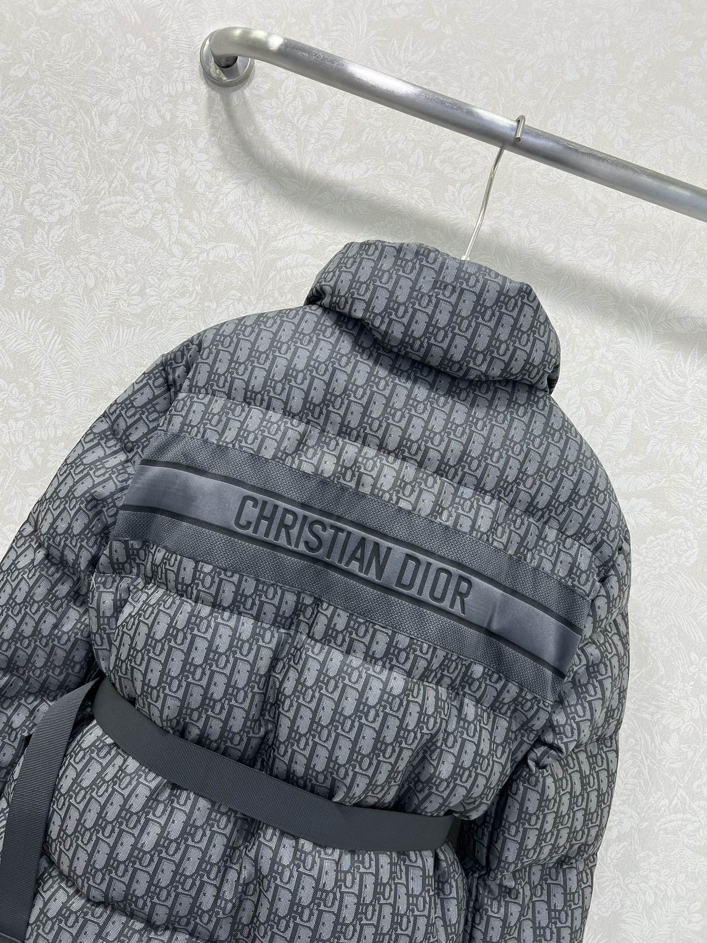 🔥🔥DIO* D家25秋冬新款羽绒服！CD滑雪系列！本季必入代购爆款！原版定制高密度科技塔夫绸Obliq