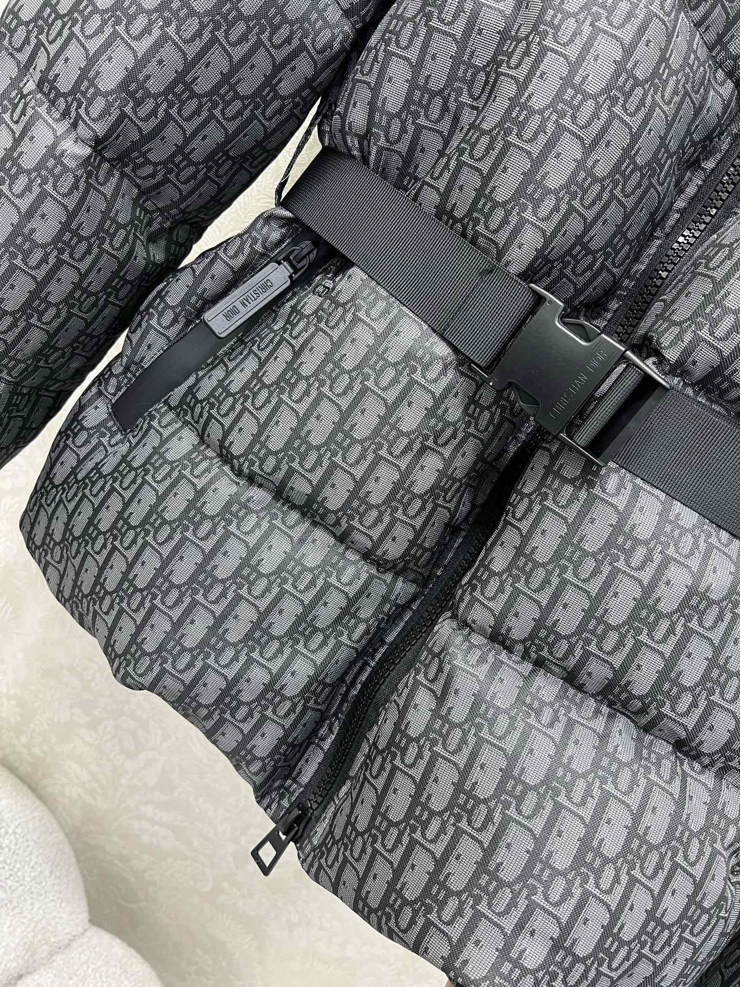 🔥🔥DIO* D家25秋冬新款羽绒服！CD滑雪系列！本季必入代购爆款！原版定制高密度科技塔夫绸Obliq