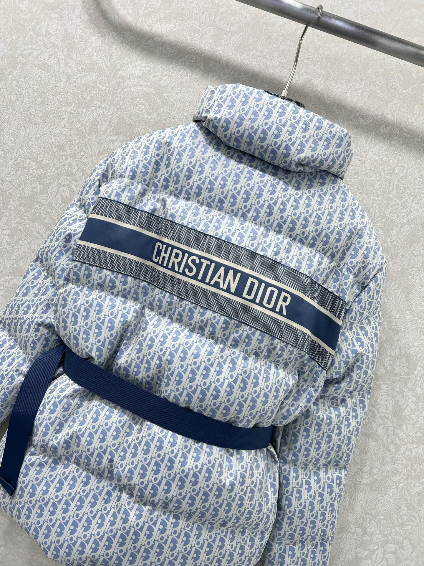 🔥🔥DIO* D家25秋冬新款羽绒服！CD滑雪系列！本季必入代购爆款！原版定制高密度科技塔夫绸Obliq