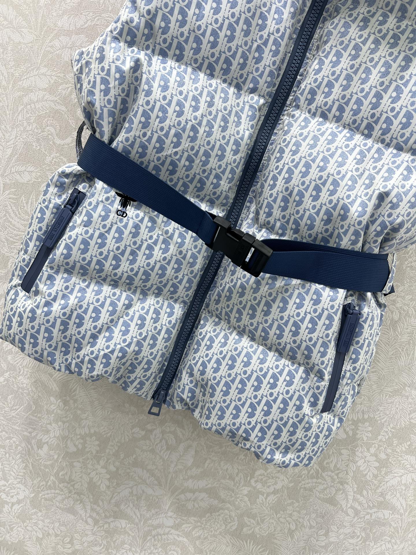 🔥🔥DIO* D家25秋冬新款羽绒马甲！CD滑雪系列！本季必入代购爆款！原版定制高密度科技塔夫绸Obli