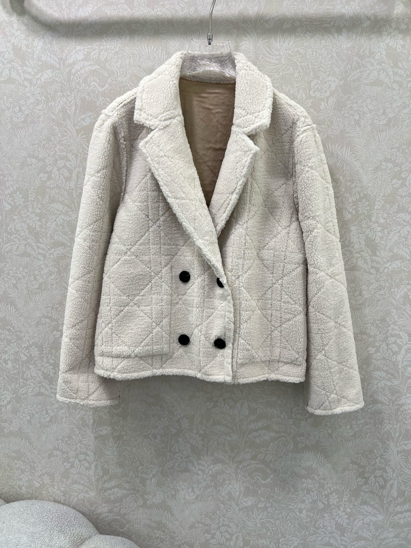 🔥🔥Dio*25新款藤格纹双面翻领外套 定制YB进口材质 舒适保暖 质感上乘 沿用两面穿设计 一面藤格纹