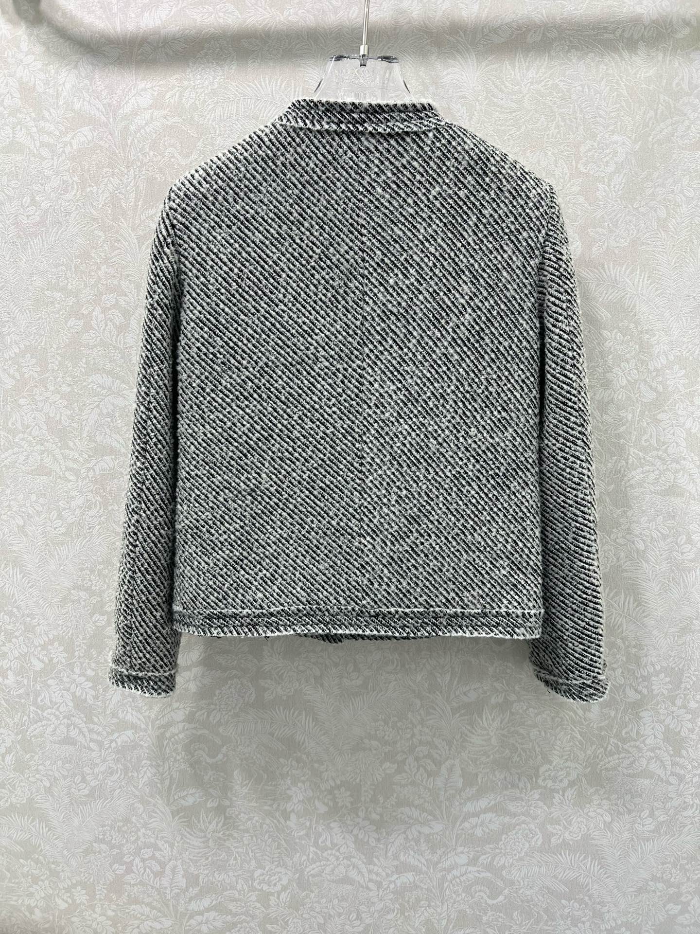 🔥🔥Celin*25圆领捆边编织花灰洋装 粗纺羊毛呢材质，质感高级，品相十足，小圆领洋装外套版型，正肩垫