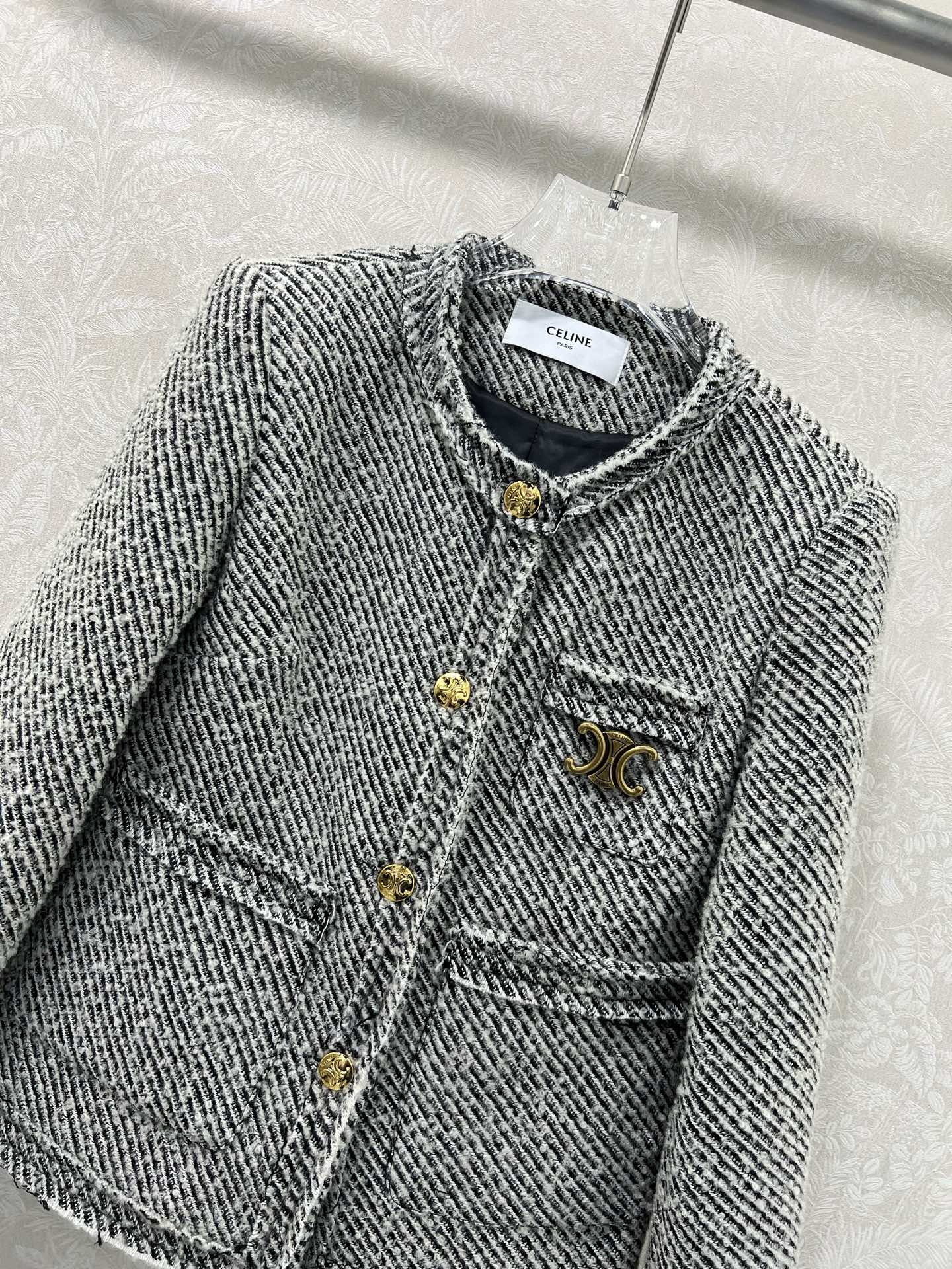 🔥🔥Celin*25圆领捆边编织花灰洋装 粗纺羊毛呢材质，质感高级，品相十足，小圆领洋装外套版型，正肩垫