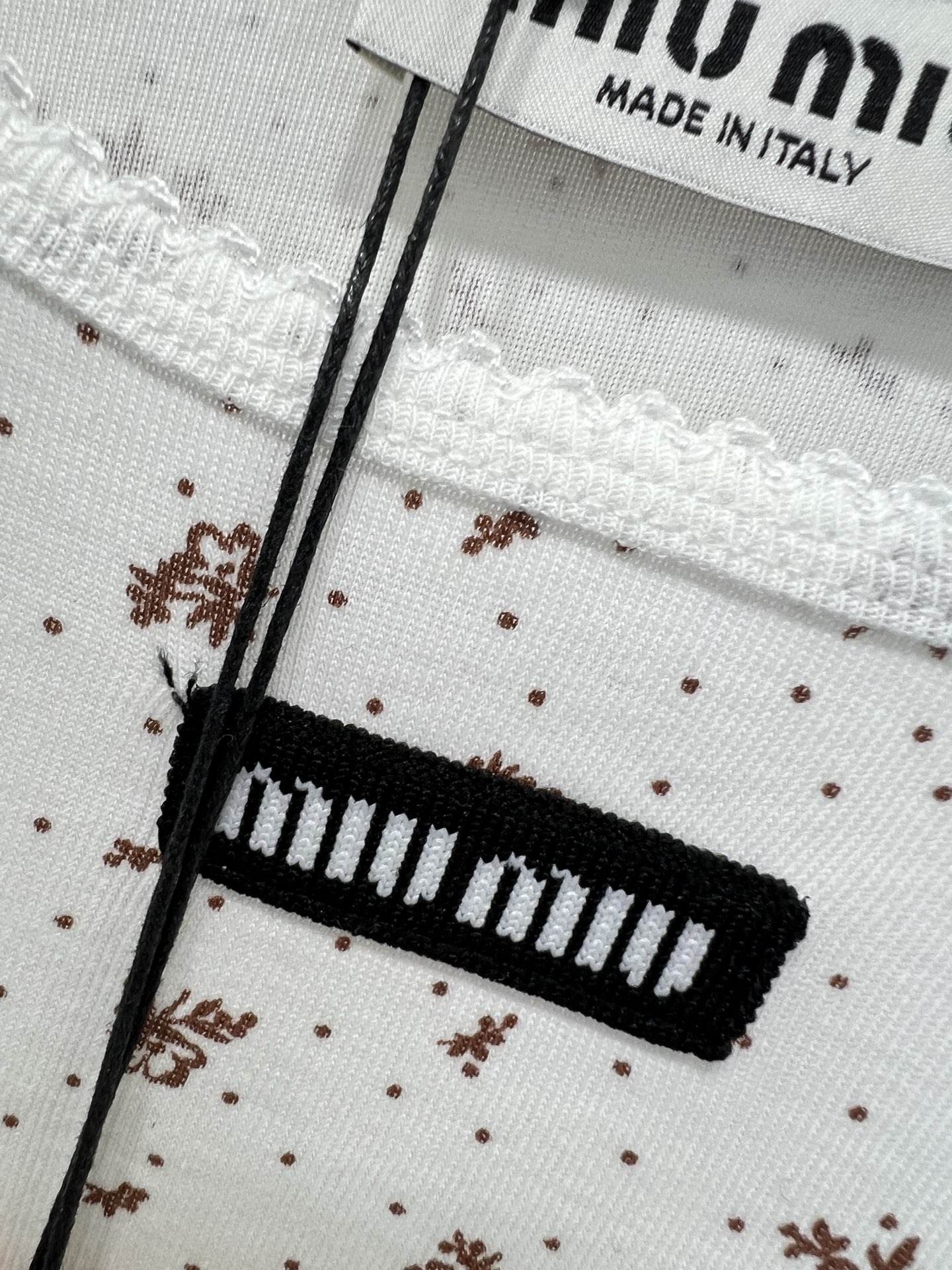 🔥🔥Miuni*25新款圆领碎花长袖连衣裙 全棉材质，清透舒适，弹力十足，圆领短袖裁剪，领口袖口螺纹波浪