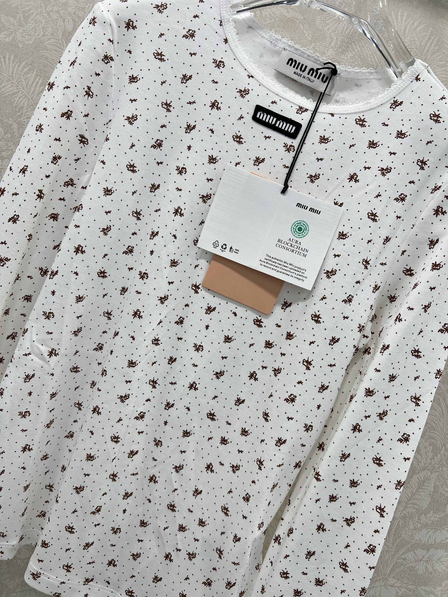 🔥🔥Miuni*25新款圆领碎花长袖上衣 全棉材质，清透舒适，弹力十足，圆领短袖裁剪，领口袖口螺纹波浪花