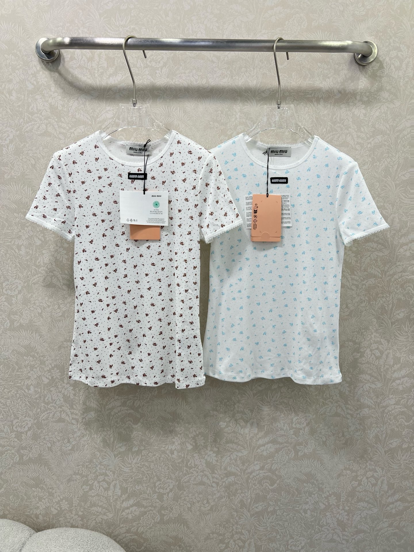 🔥🔥Miuni*26早春新款圆领碎花短袖T恤上衣 全棉材质，清透舒适，弹力十足，圆领短袖裁剪，领口袖口螺