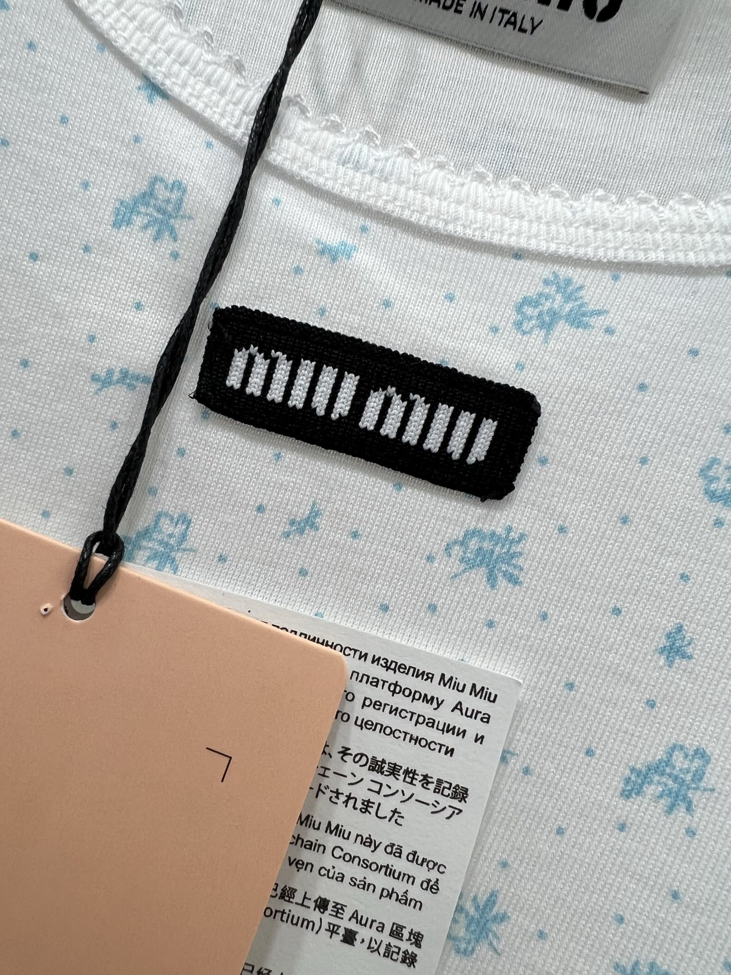 🔥🔥Miuni*26早春新款圆领碎花短袖T恤上衣 全棉材质，清透舒适，弹力十足，圆领短袖裁剪，领口袖口螺