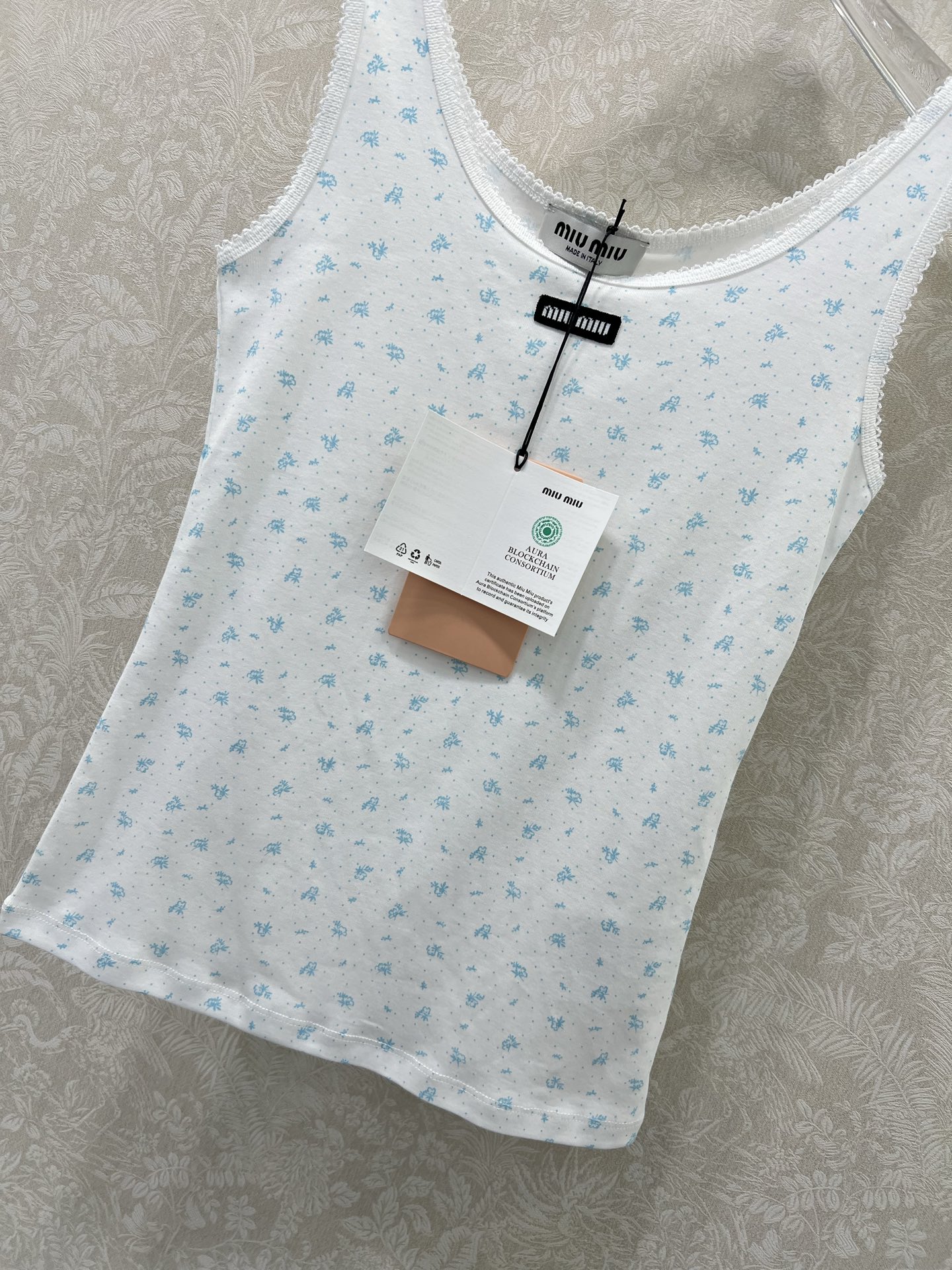 🔥🔥Miuni*26早春新款圆领碎花背心上衣 全棉材质，清透舒适，弹力十足，圆领短袖裁剪，领口袖口螺纹波