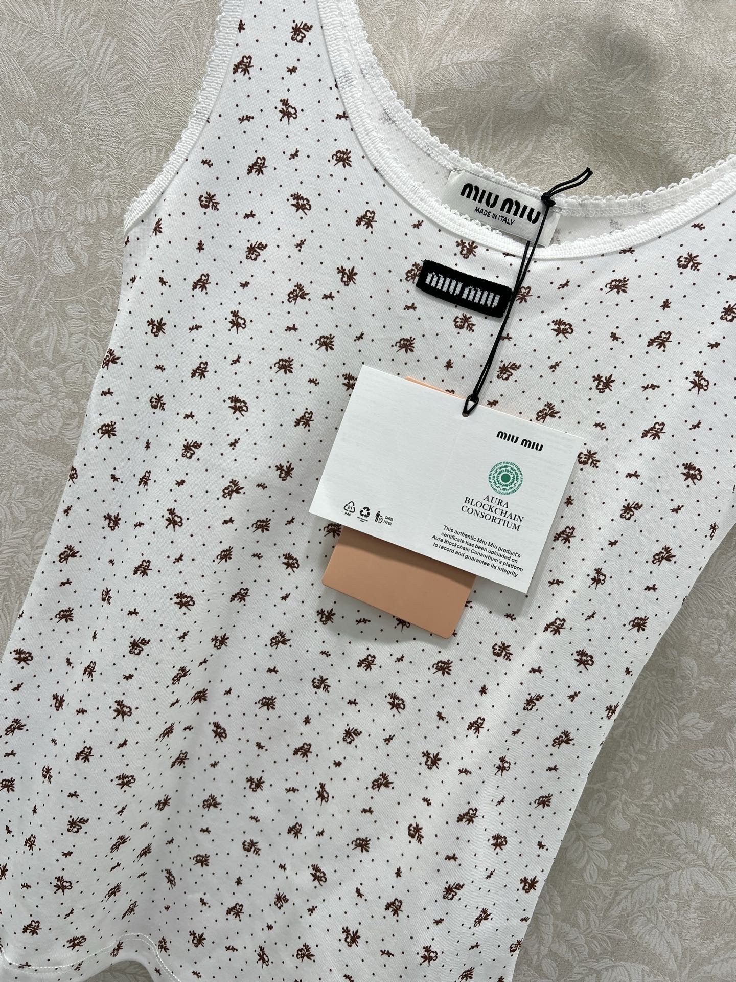 🔥🔥Miuni*26早春新款圆领碎花背心上衣 全棉材质，清透舒适，弹力十足，圆领短袖裁剪，领口袖口螺纹波